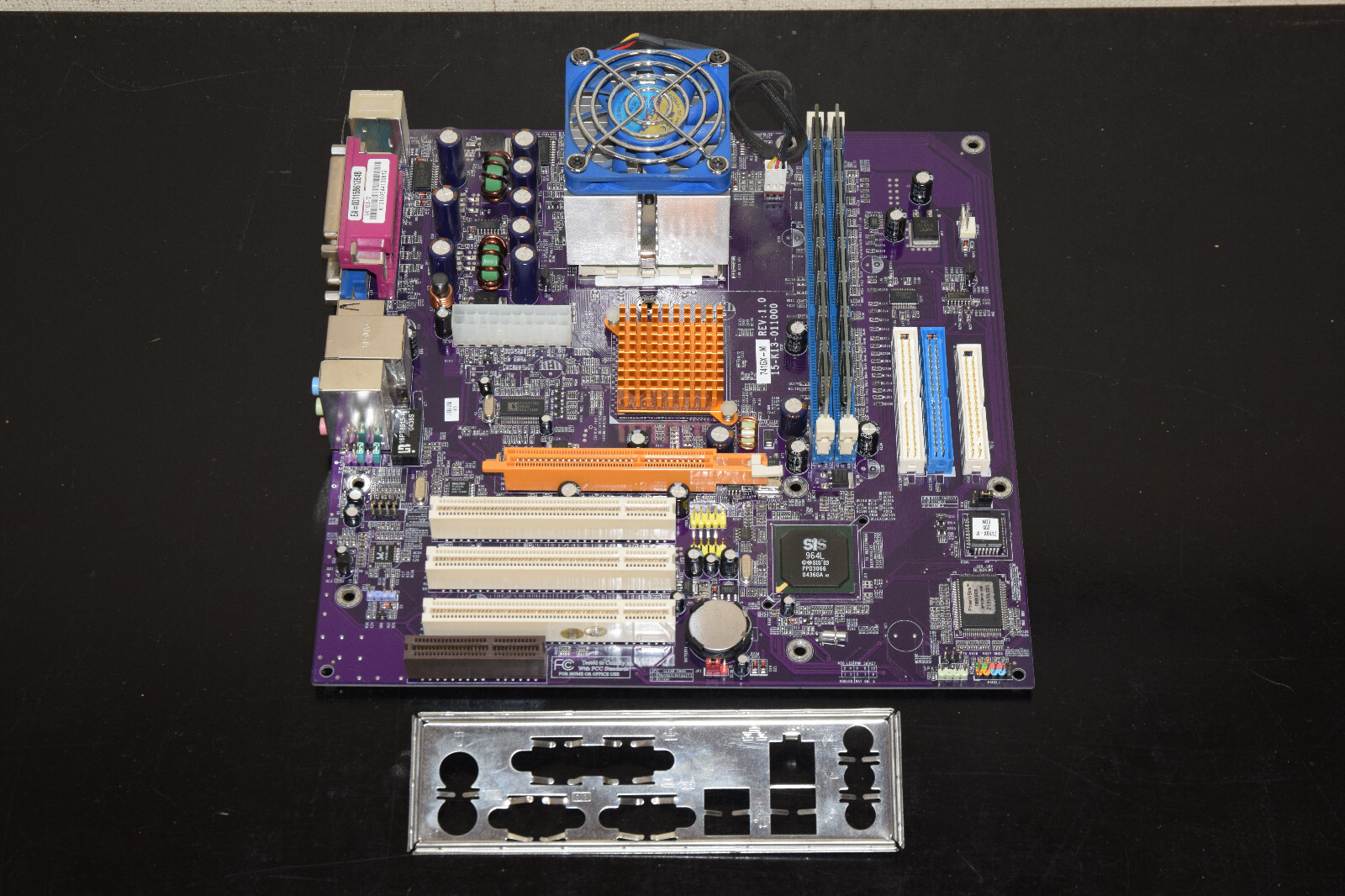 ECS EliteGroup 741GX-M Motherboard CPU Combo Sempron 2200+ 1GB DDR IO Shield