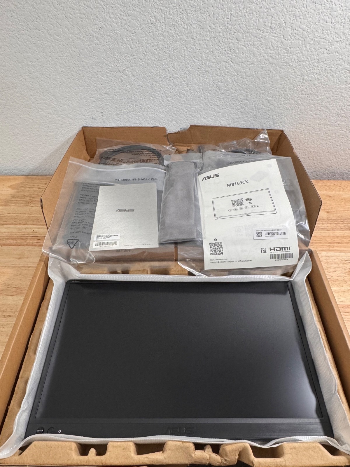 *Read* Asus ZenScreen MB169CK 16" Full HD LED Monitor 16:9 *NEW -See Box*