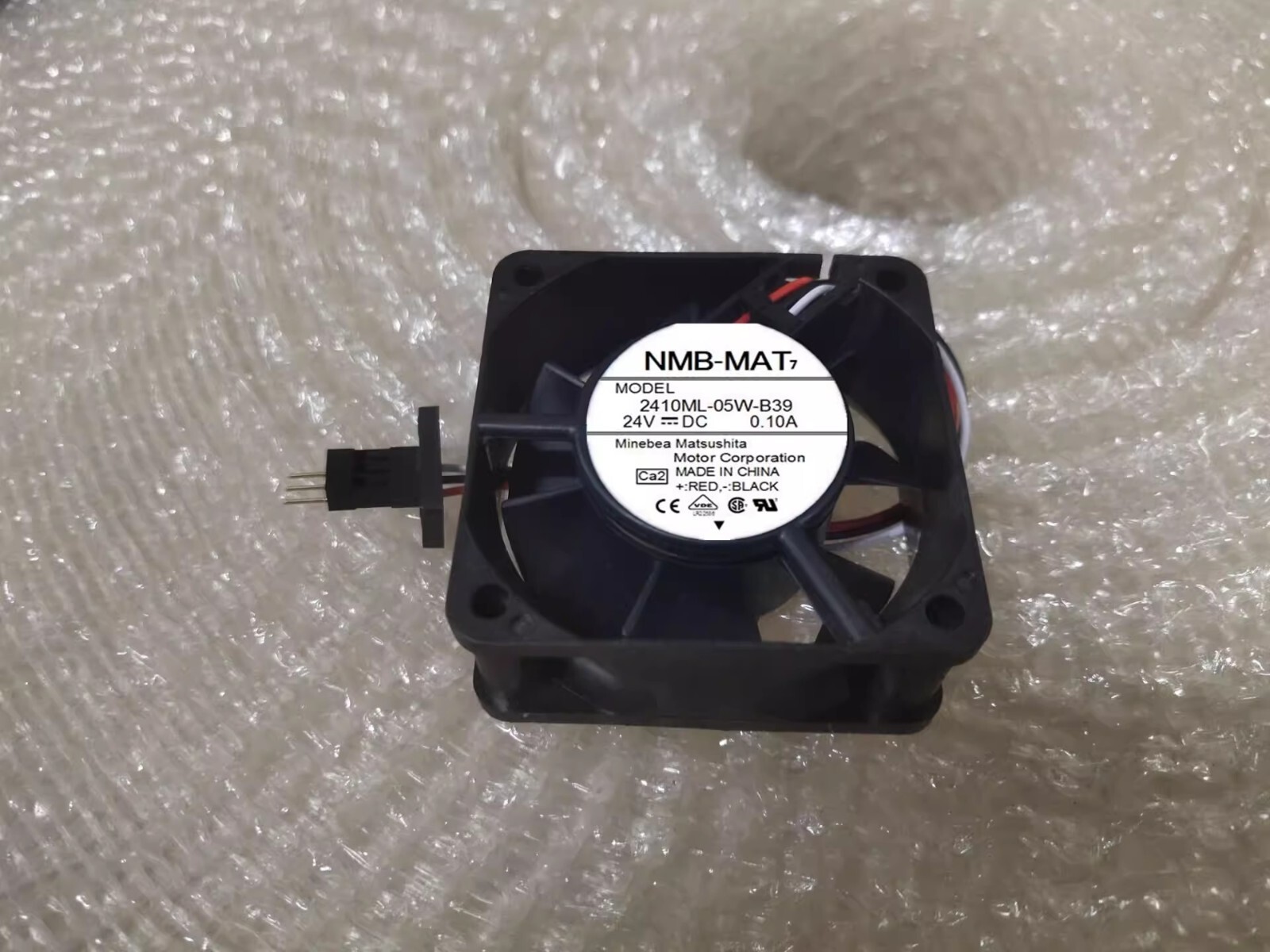 NMB 2410ML-05W-B39 DC24V 0.10A 3-Pin Cooling Fan