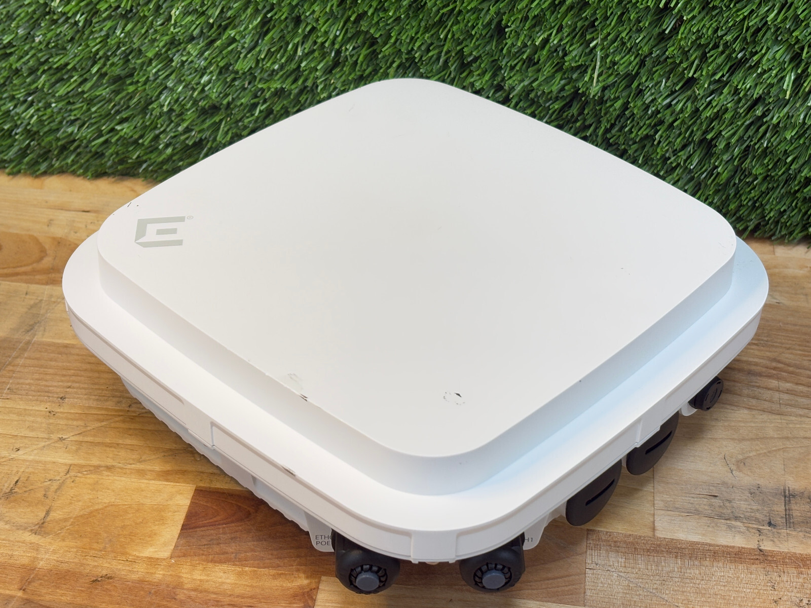 Pre Owned | Aerohive / Extreme Networks AP460SC 4.8 Gbps Wireless Access Point