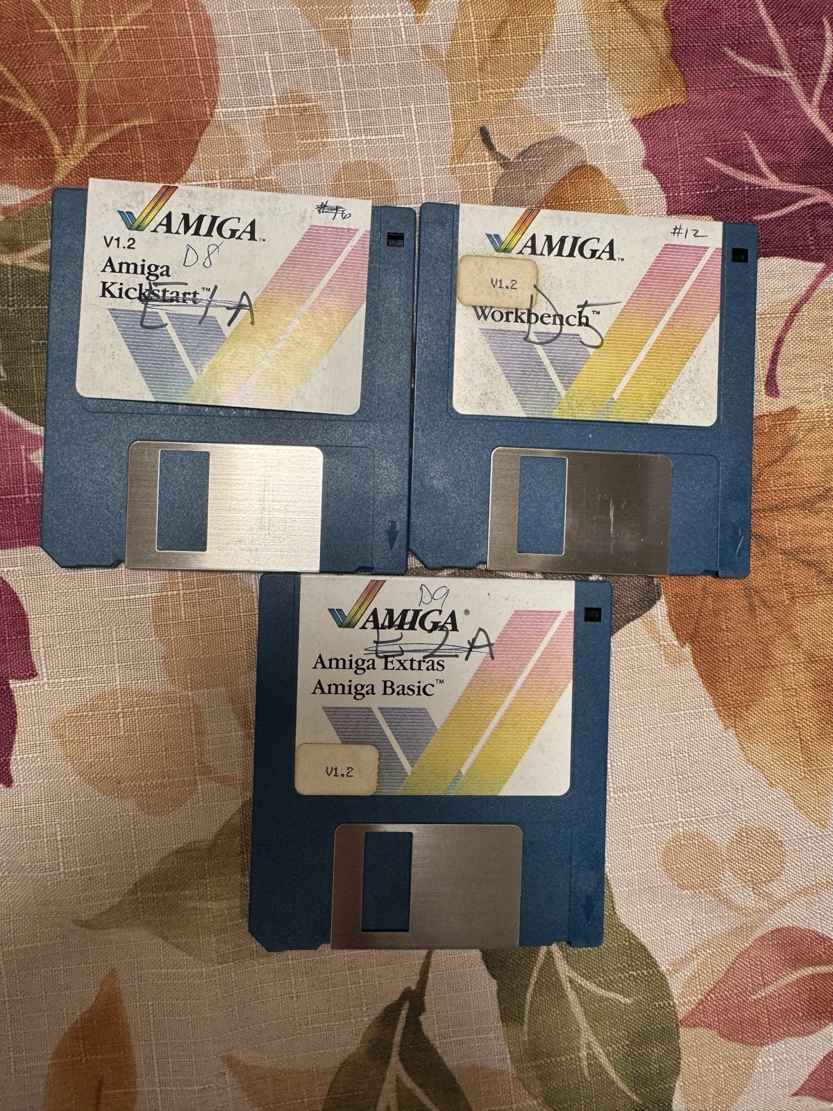 Commodore Amiga Workbench V1.2 Kickstart V.12 Amiga Extras Amiga Basic - 3 Disks