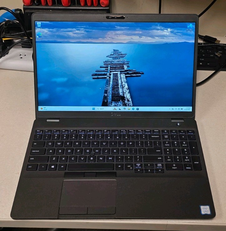 DELL LATITUDE 5501 Intel Core i5-9400H 16GB RAM 256 GB WIN 11 PRO 15.6'' Laptop 