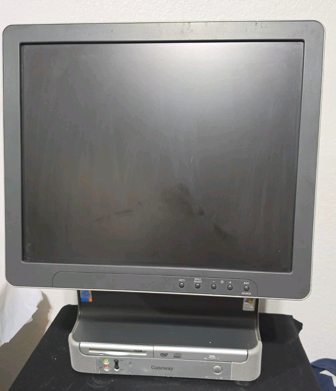Gateway Profile All-In-One Desktop PC Windows XP Professional DVD Drive S6