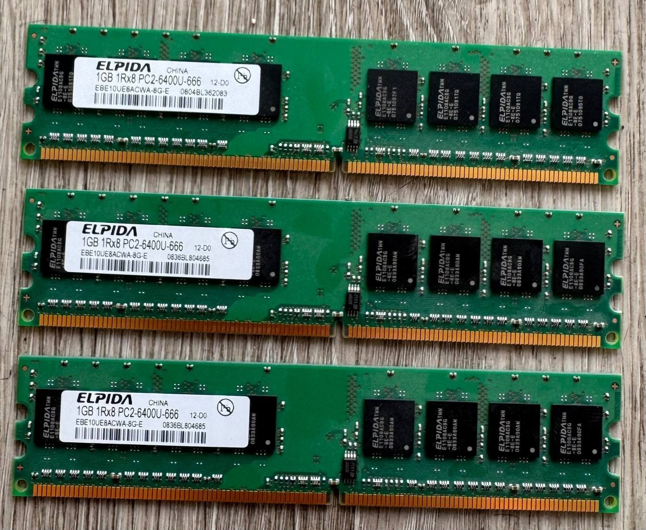 Lot of 3 Elpida 1GB DDR2 PC2-6400 800MHz Desktop RAM Memory Modules