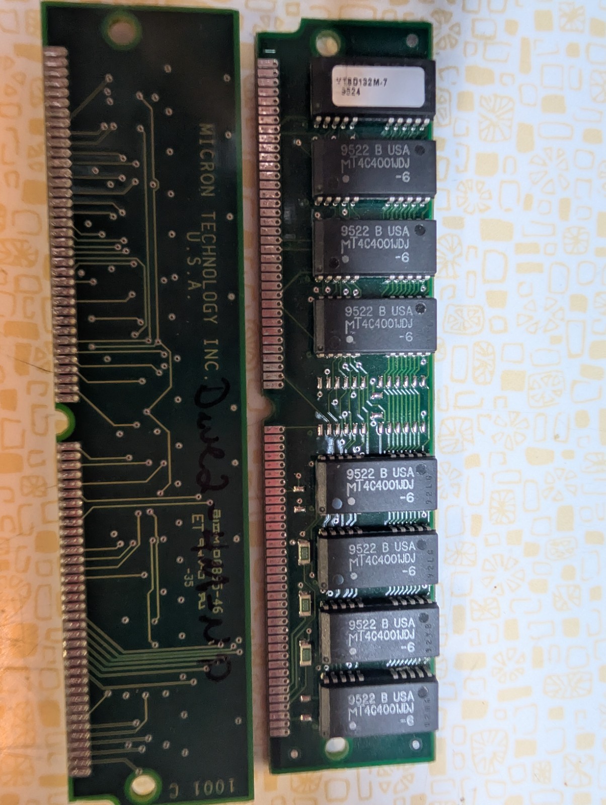 2x MT8D132M-7 Micron 4MB FastPage non-Parity 60ns 5v 72-Pin Memory Module