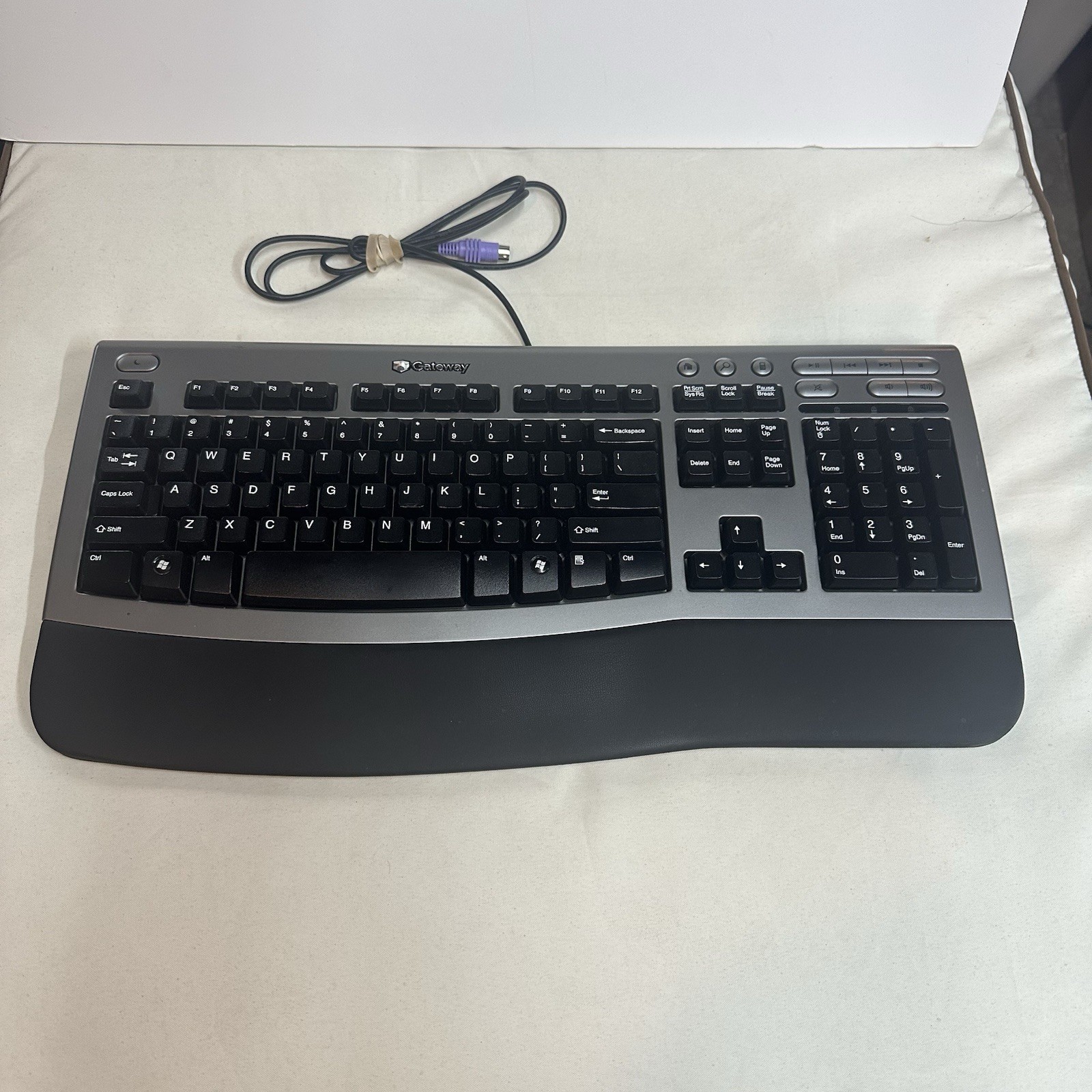 Vintage Gateway KB-0532 Computer Keyboard Wired