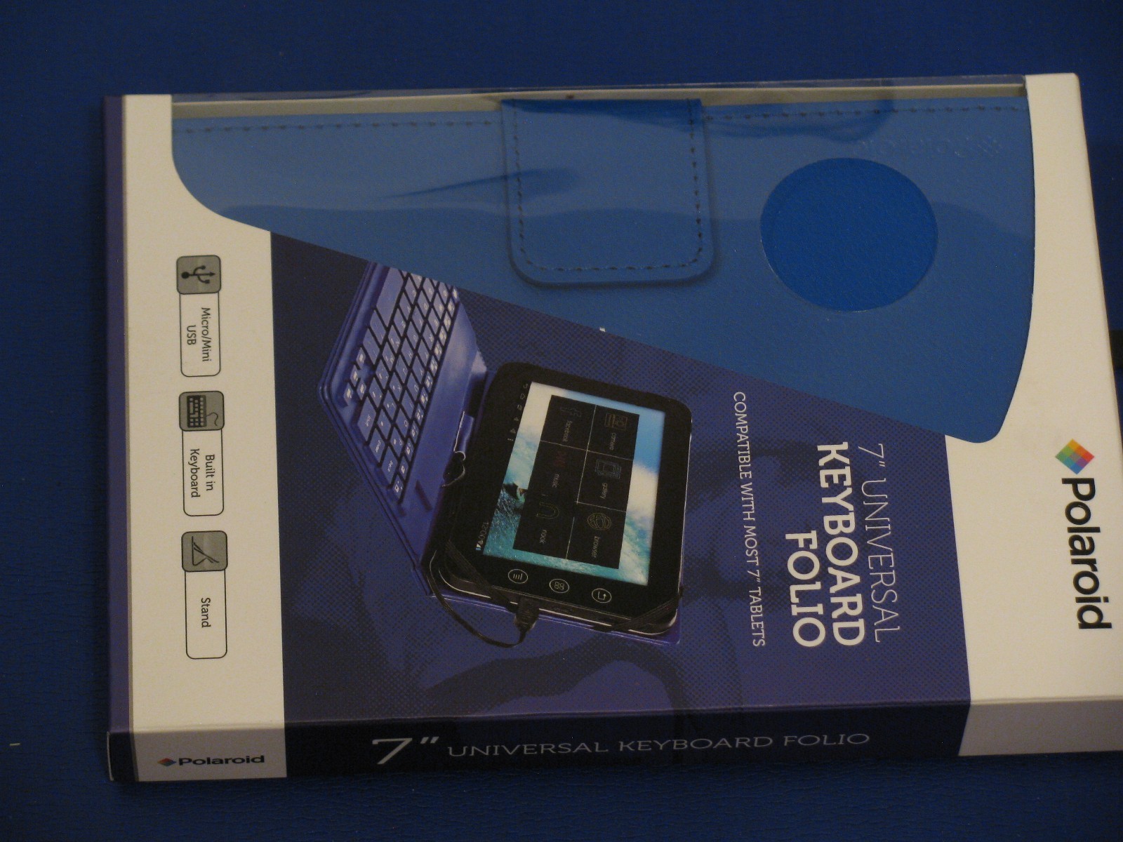 Polaroid 7" Universal Keyboard Folio Stand w/Micro USB connectivity. Color: Blue
