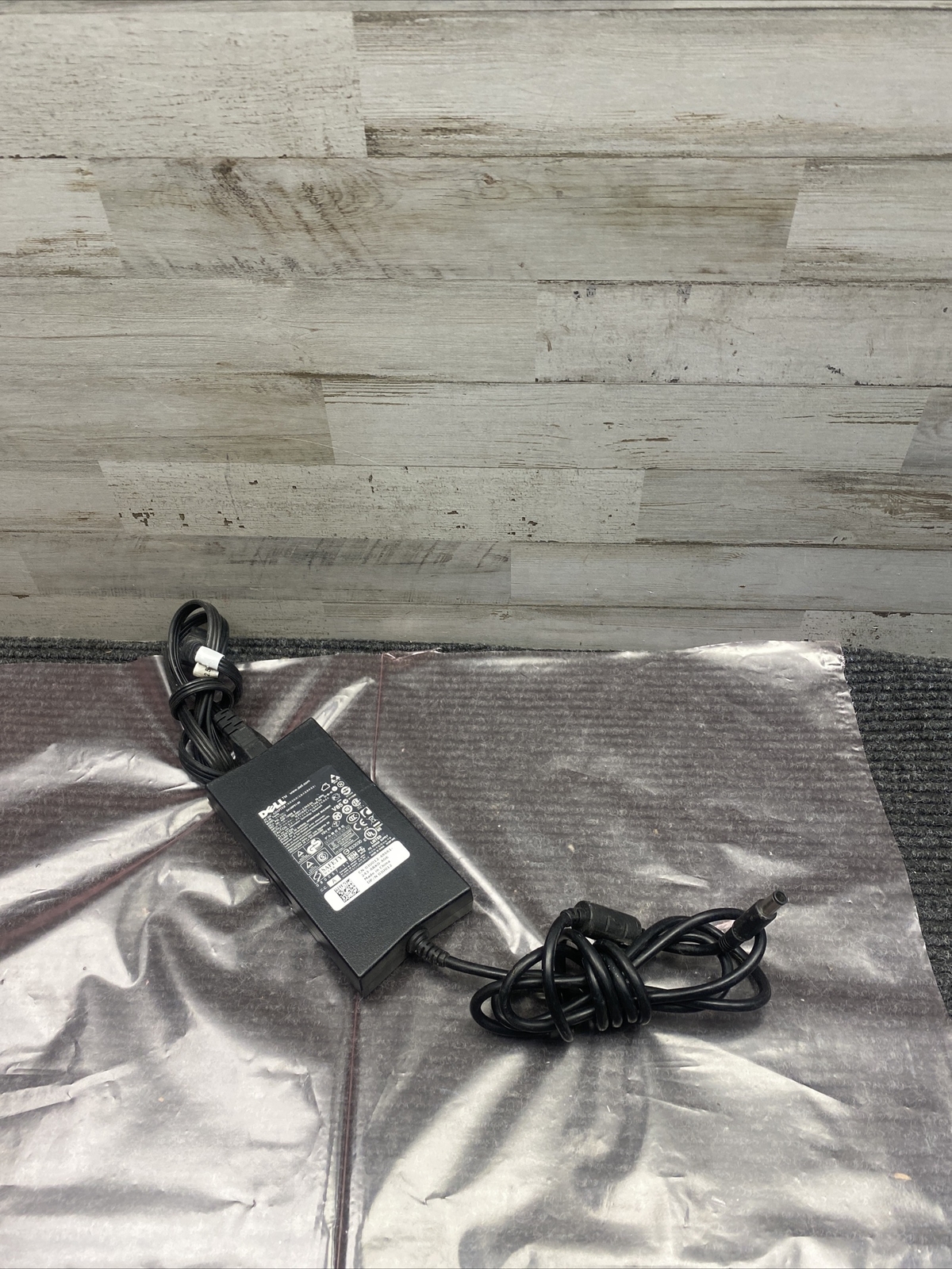 Used Dell Genuine 19.5V AC Power Adapter Charger  DA130PE1-00 0JU012