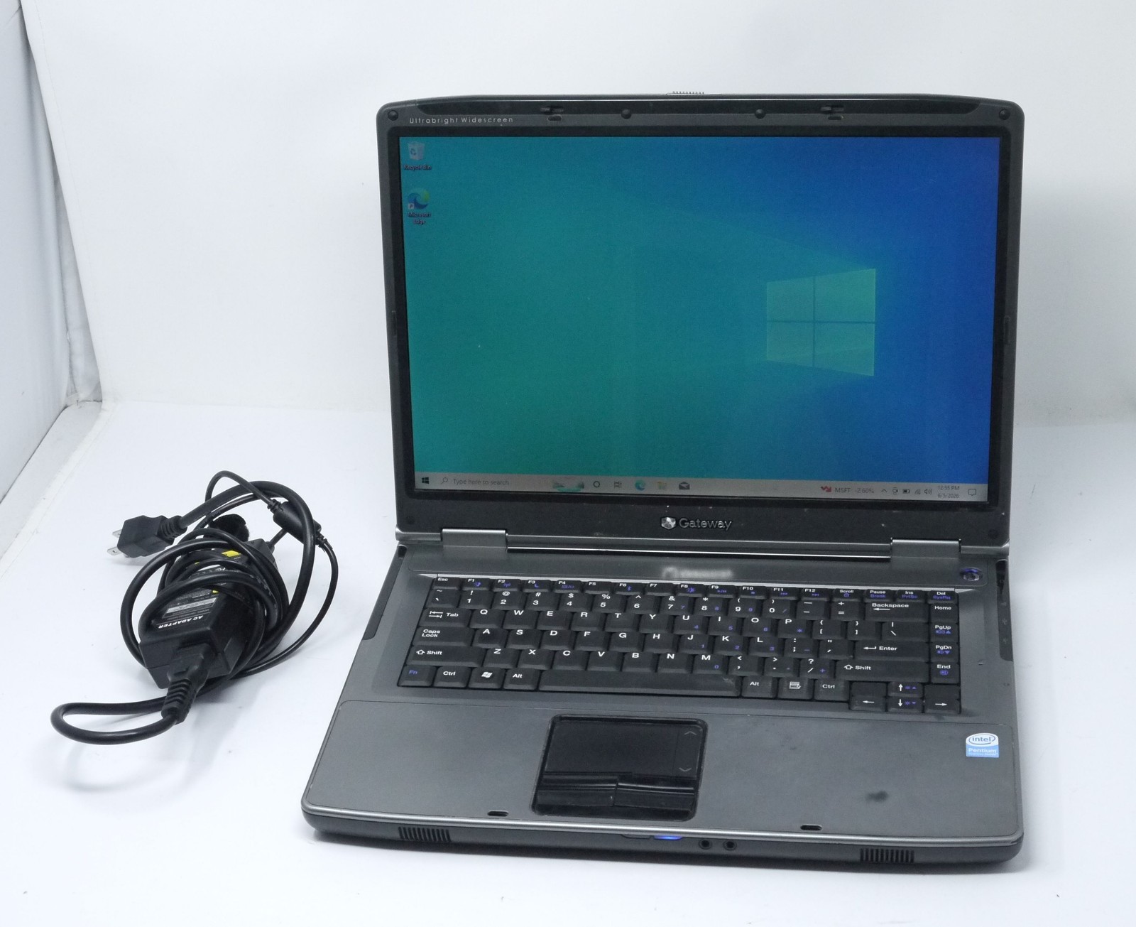 Gateway MA8 14.4" Laptop - Pentium T2370 / 3GB / 160GB HDD / Win10 - Read Desc