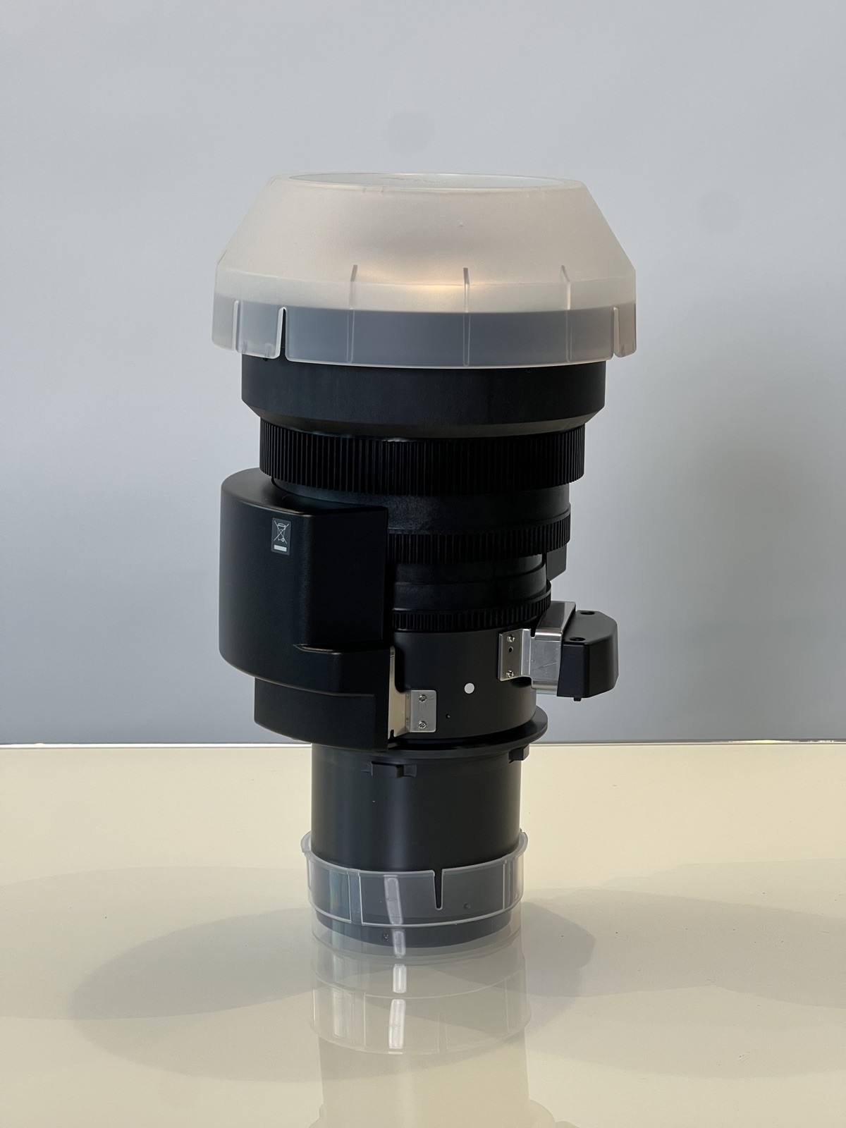 Epson ELPLU04 Short Throw #2 Zoom Projector Lens V12H004U04 NEW