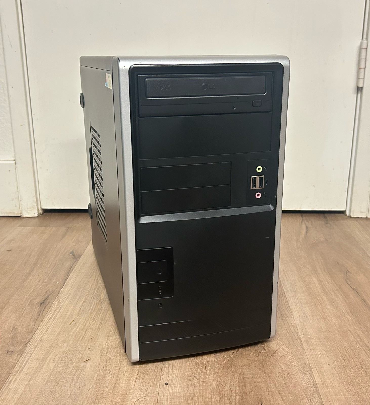 Desktop PC Intel Core i5-8400 8GB RAM 250GB Samsung SSD Windows 11 Tested