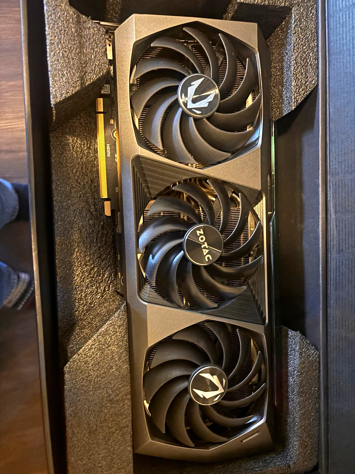 ZOTAC NVIDIA GeForce 4070 ti SUPER