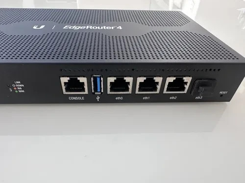 Ubiquiti EdgeRouter 4 ER-4 Wired Router 4-Port RJ-45