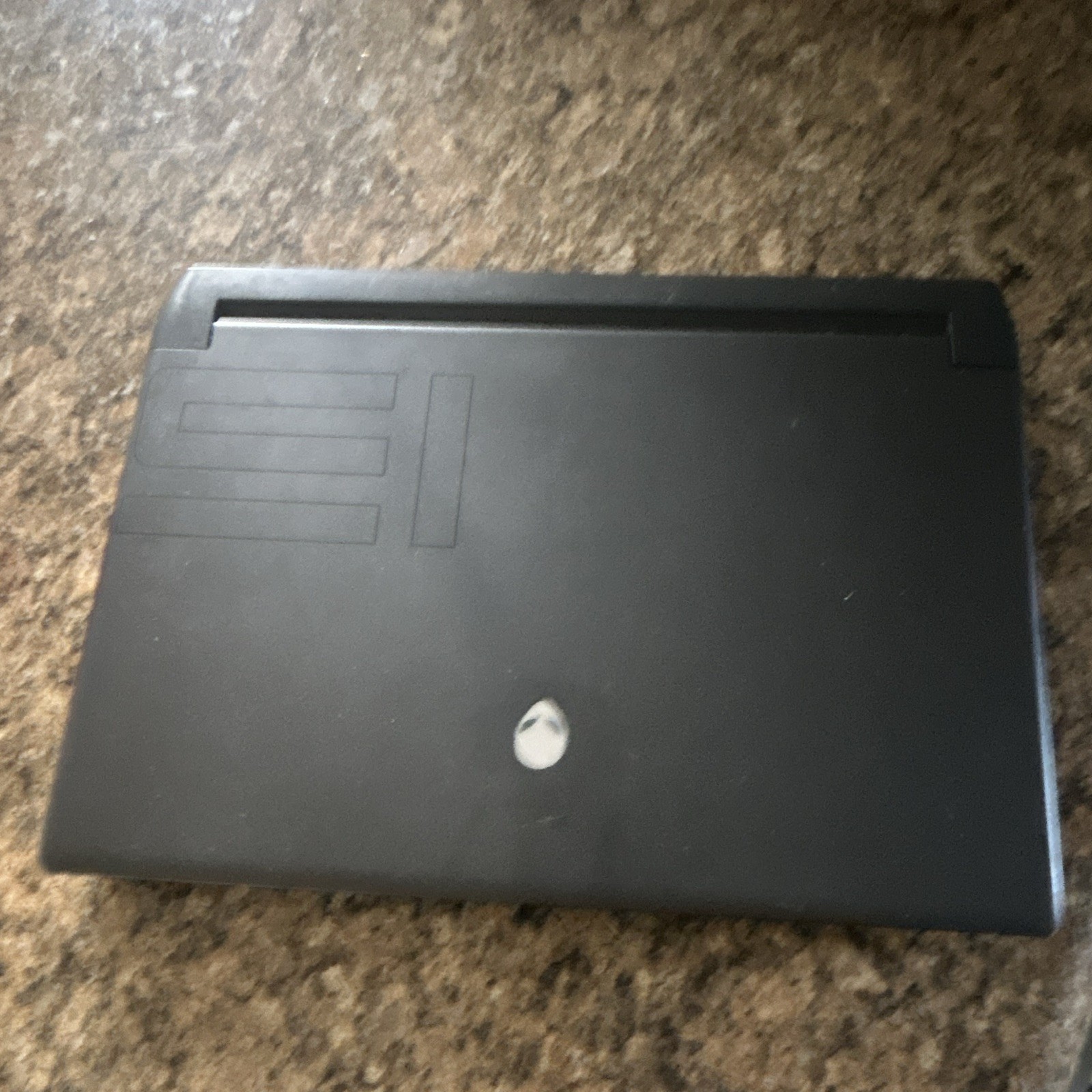Alienware M15 R7 15.6" (1TB SSD, AMD Ryzen 7, 16GB RAM, NVIDIA GeForce RTX 3070