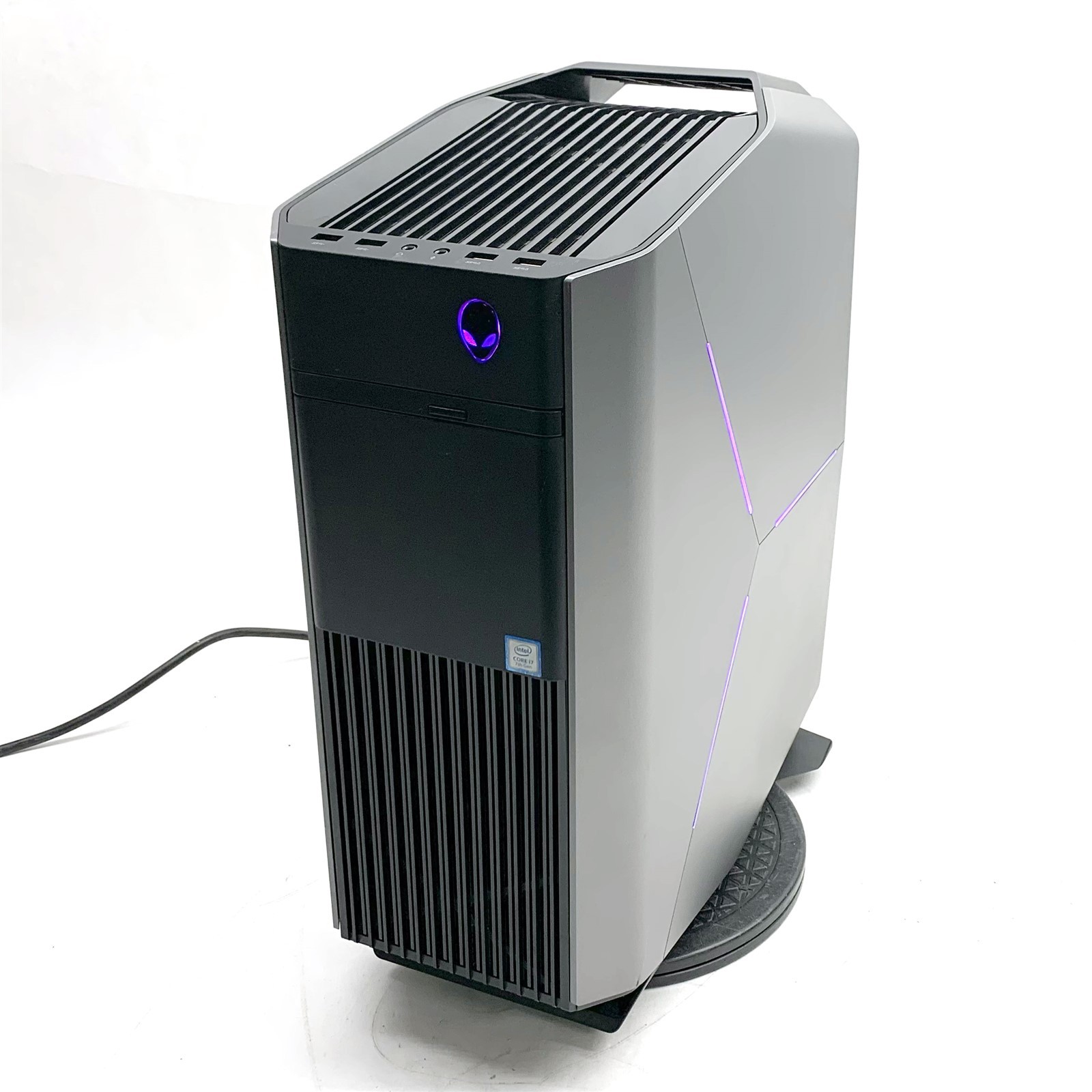 Alienware Aurora R6 PC Intel Core i7-7700 3.6GHz 32GB 2TB SSD Win 11 Quadro P400