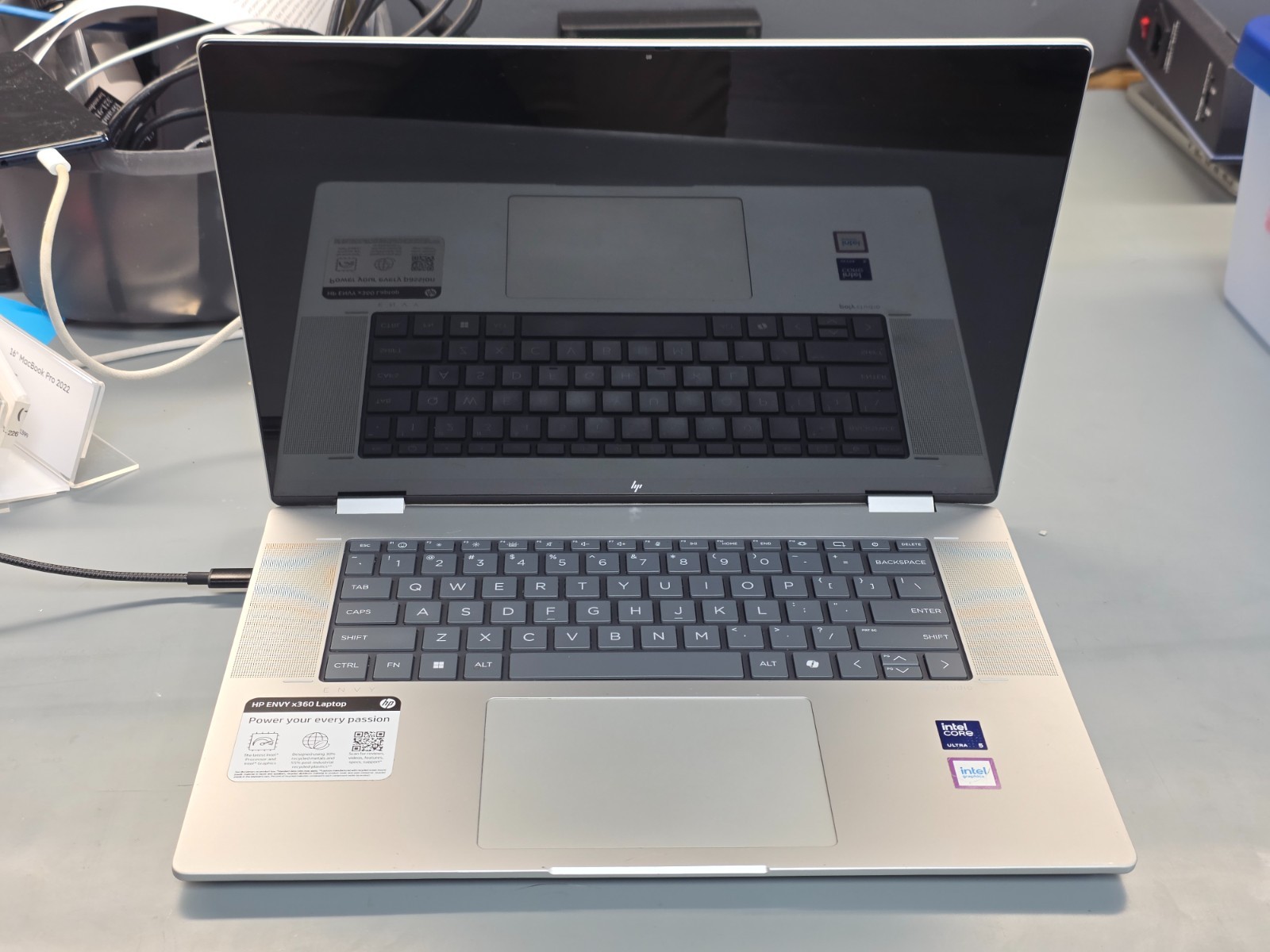 16" HP Envy X360 2-in-1 Laptop 16-AC0013DX - Please Read - No Power