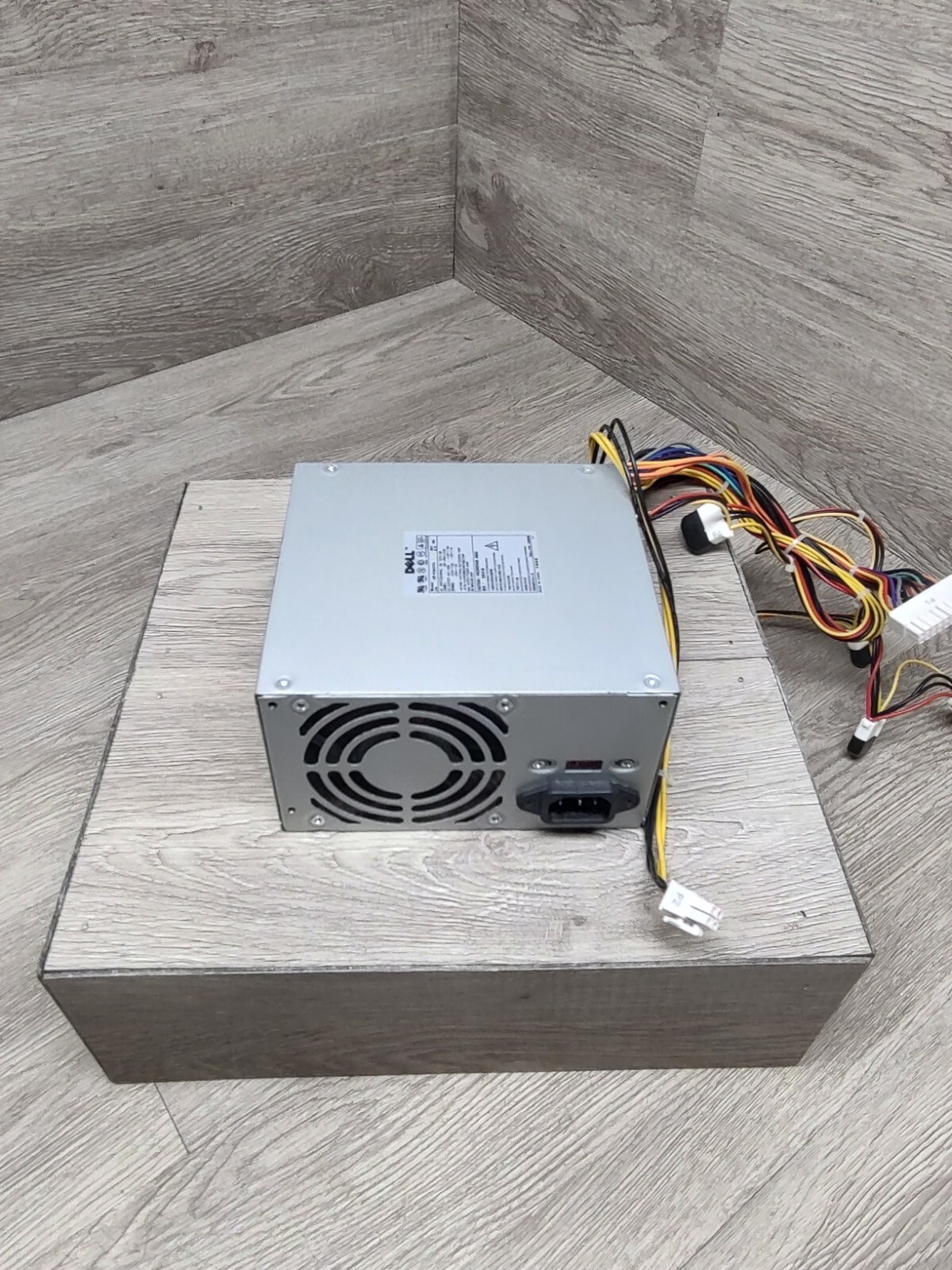 USED Dell  HP-P2037F3  Rev H02 200W Max Power Supply 