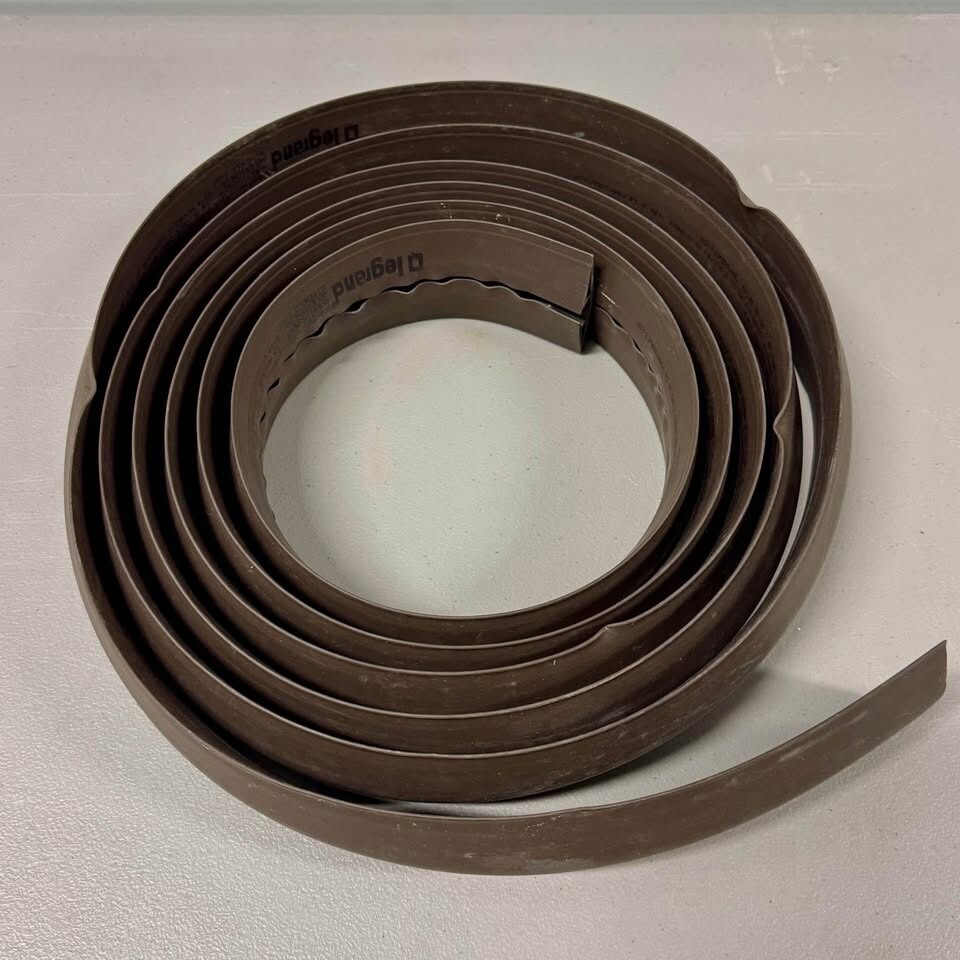 Legrand Wiremold Corduct 1 Channel 15' Brown