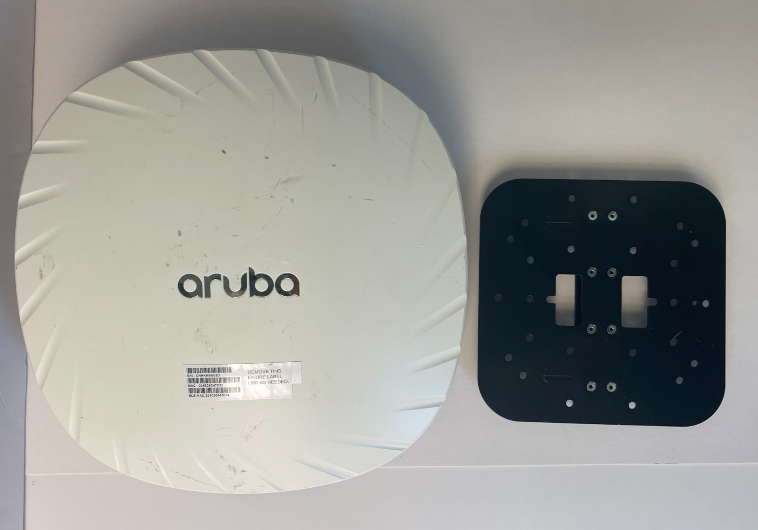 Aruba AP-535 Unified Wireless Access Point APIN0535  With Mounting Bracket USED