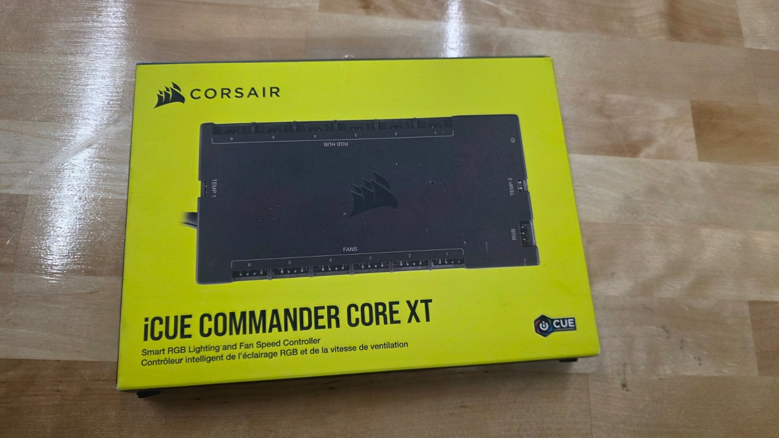CORSAIR iCUE COMMANDER CORE XT Digital Fan Speed and RGB Lighting Controller new