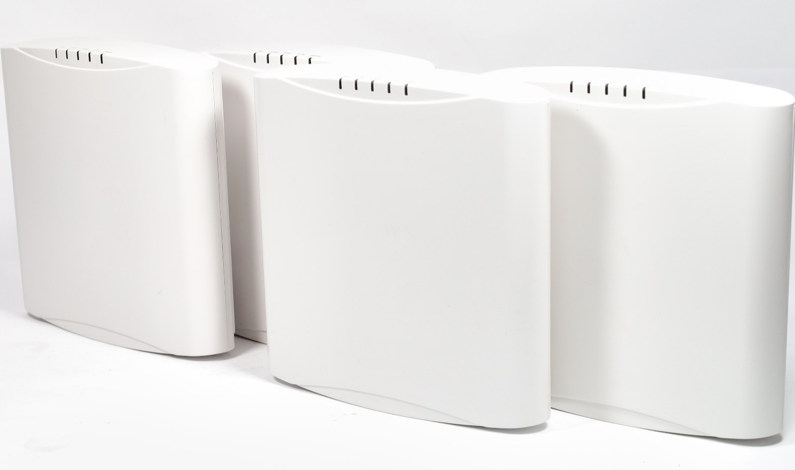(Lot of 4) Ruckus R610 ACCESS POINT Indoor 802.11ac Wave 2 3x3:3 Wi-Fi Access Po
