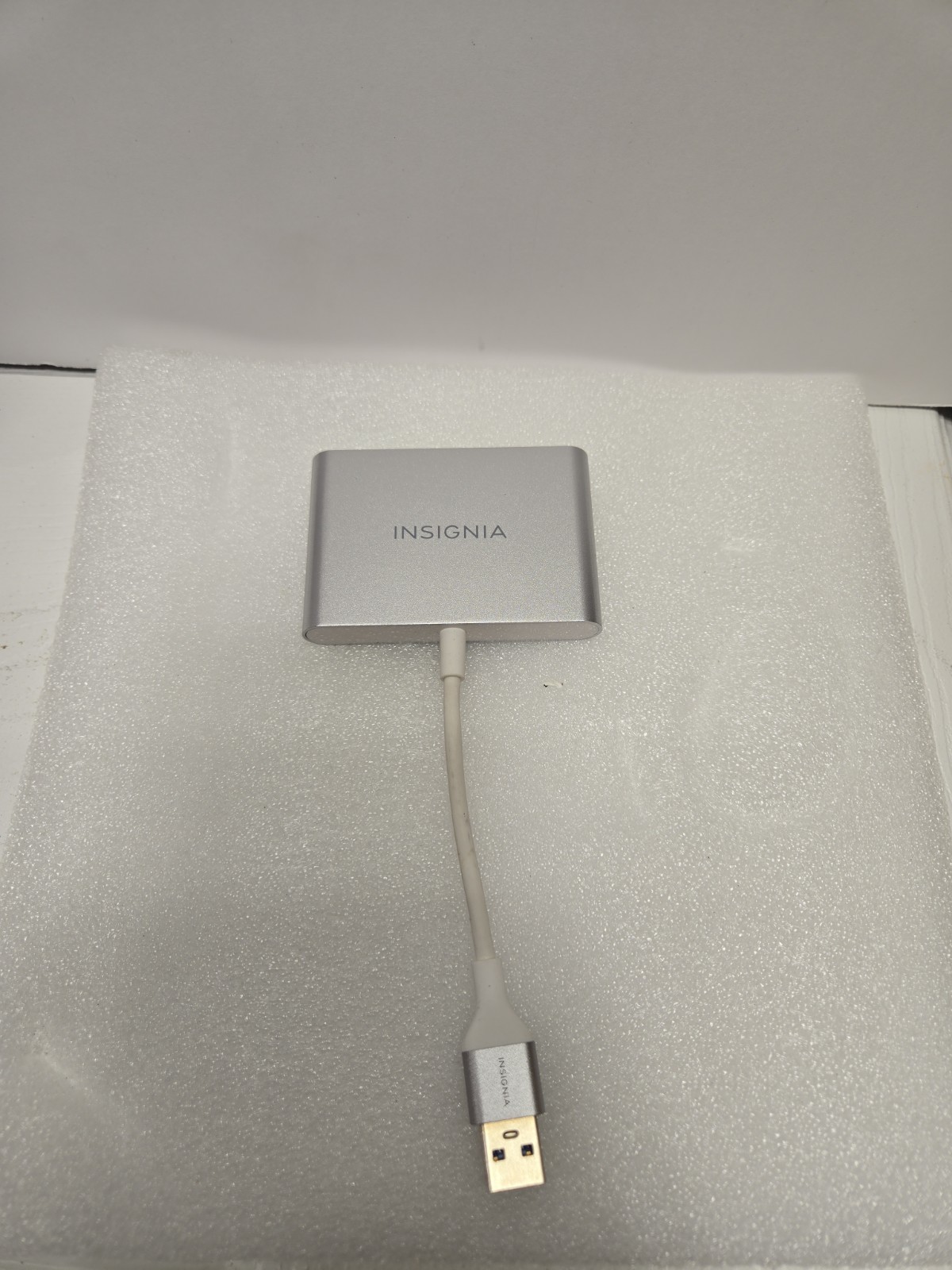 Insignia NS-PU32H4A Multi-Monitor USB to Dual HDMI Adapter - Silver