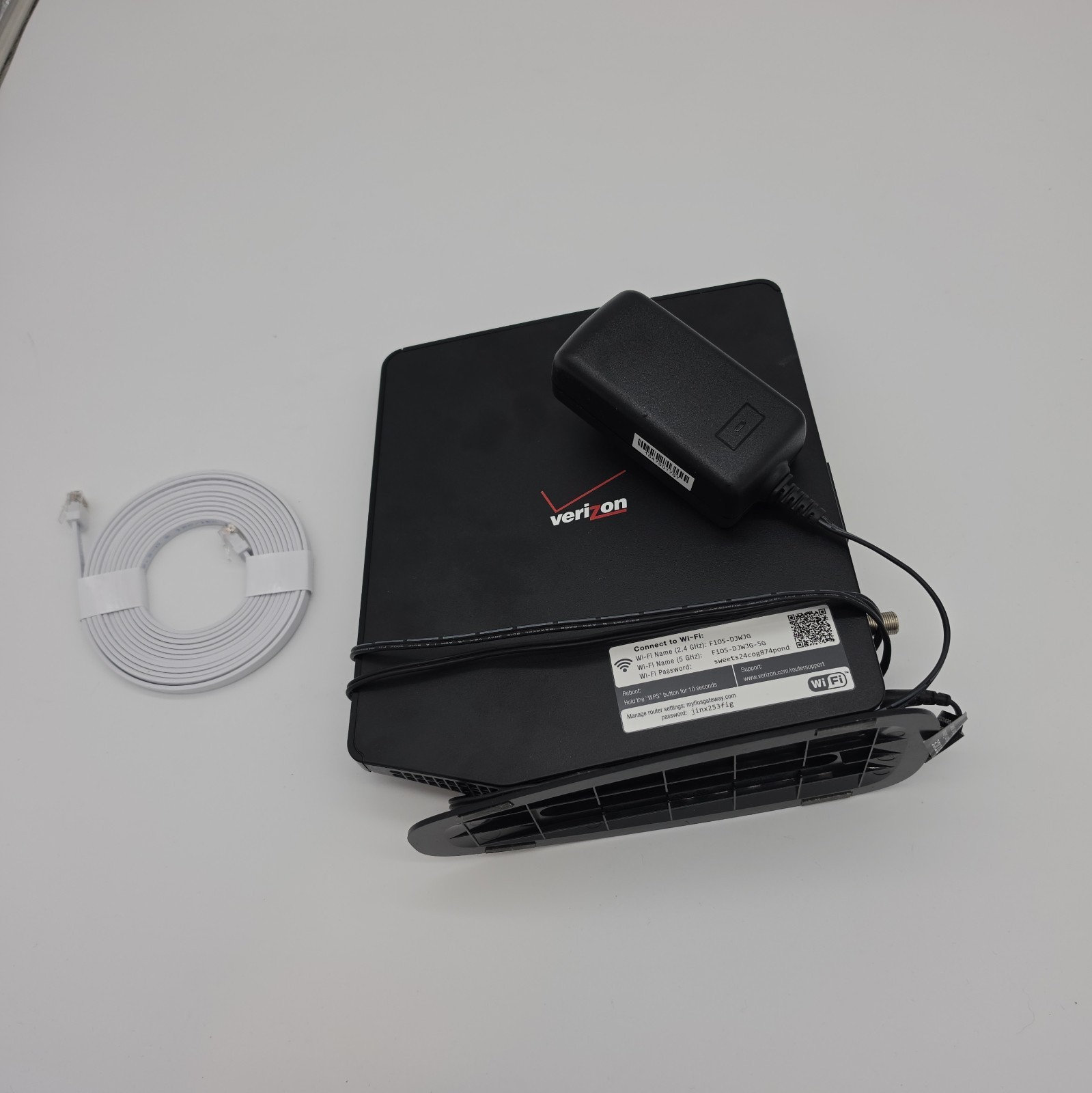Verizon Fios Quantum Gateway G1100 Router With Power Adapter & Ethernet Cable