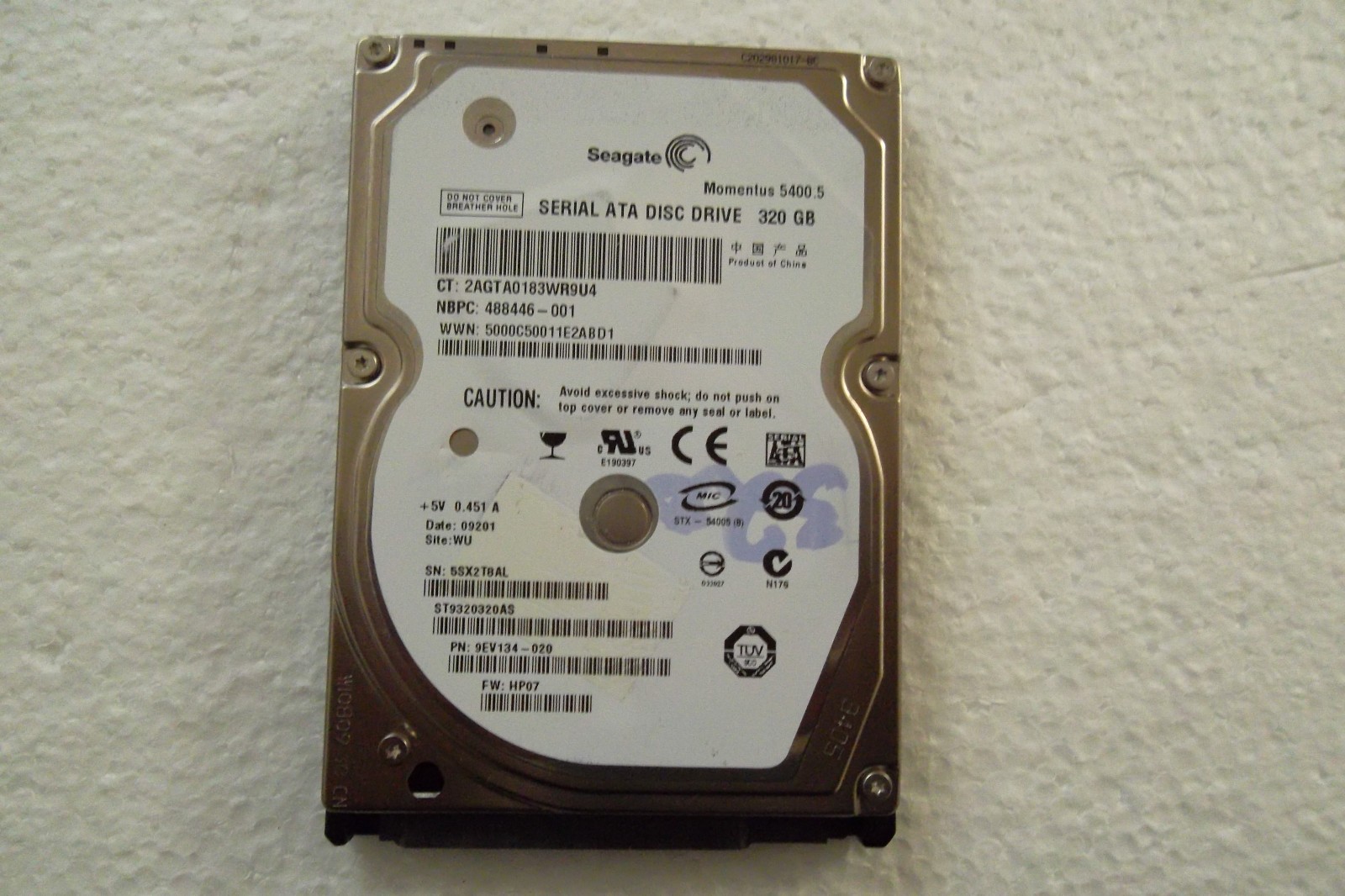 Seagate Momentus ST9320320AS 2.5" Notebook SATA Hard Drive 320GB 9EV134-020 OEM