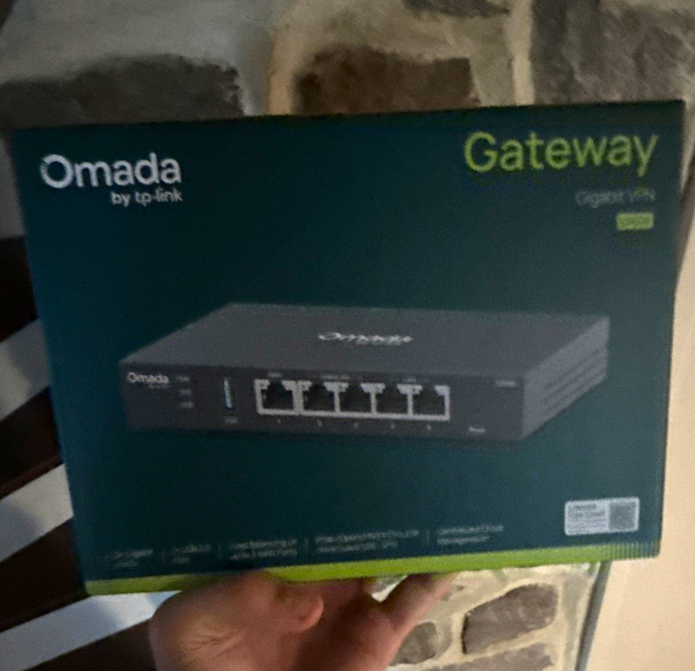 TP-LINK Omada Gateway ER605 Wired Gigabit VPN Router 4 LAN 1 WAN RJ-45