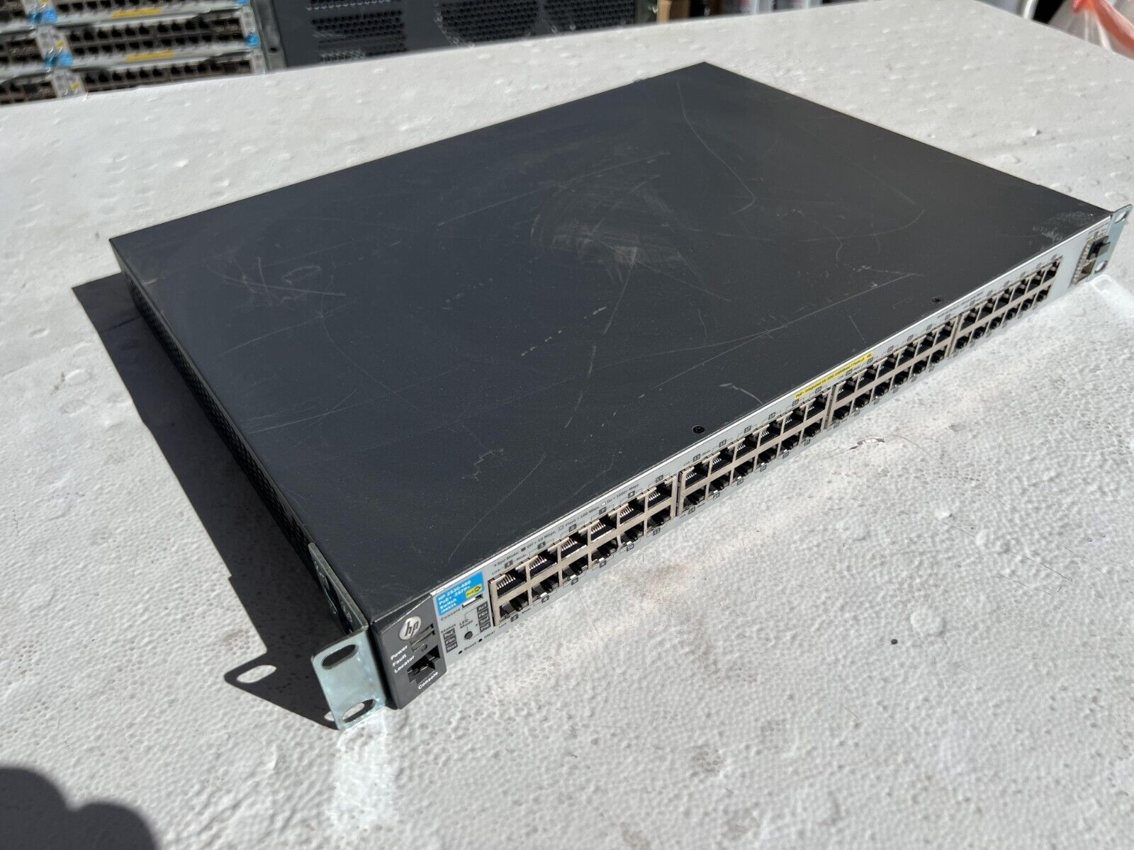 HP ProCurve 2530-48G-PoE+ 2SFP+ Managed Switch - J9853A with rack mount ears