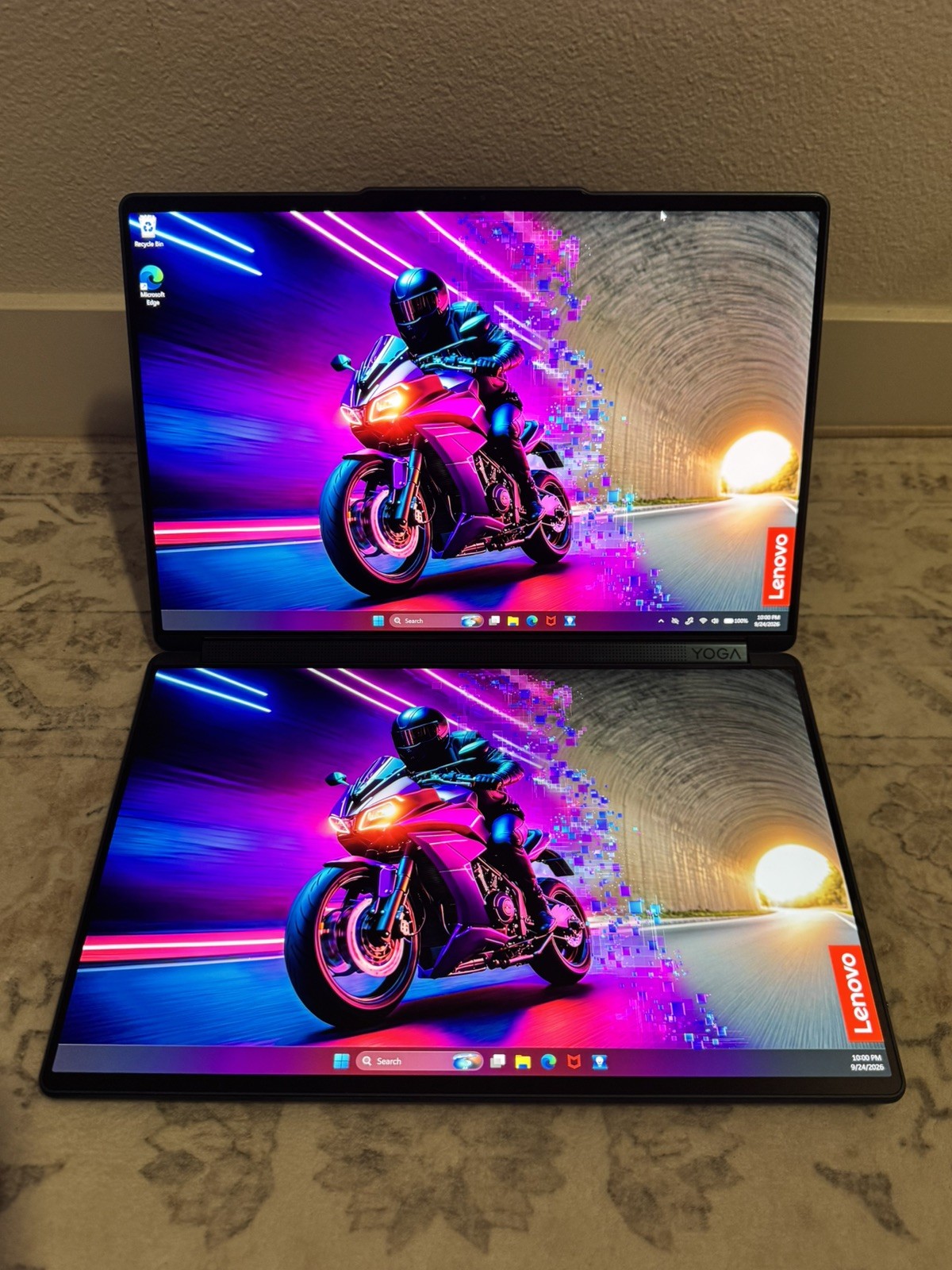 Lenovo Yoga Book 9i 14" 2.8K Dual OLED (Core Ultra 7 255H, 16GB RAM, 1TB SSD)