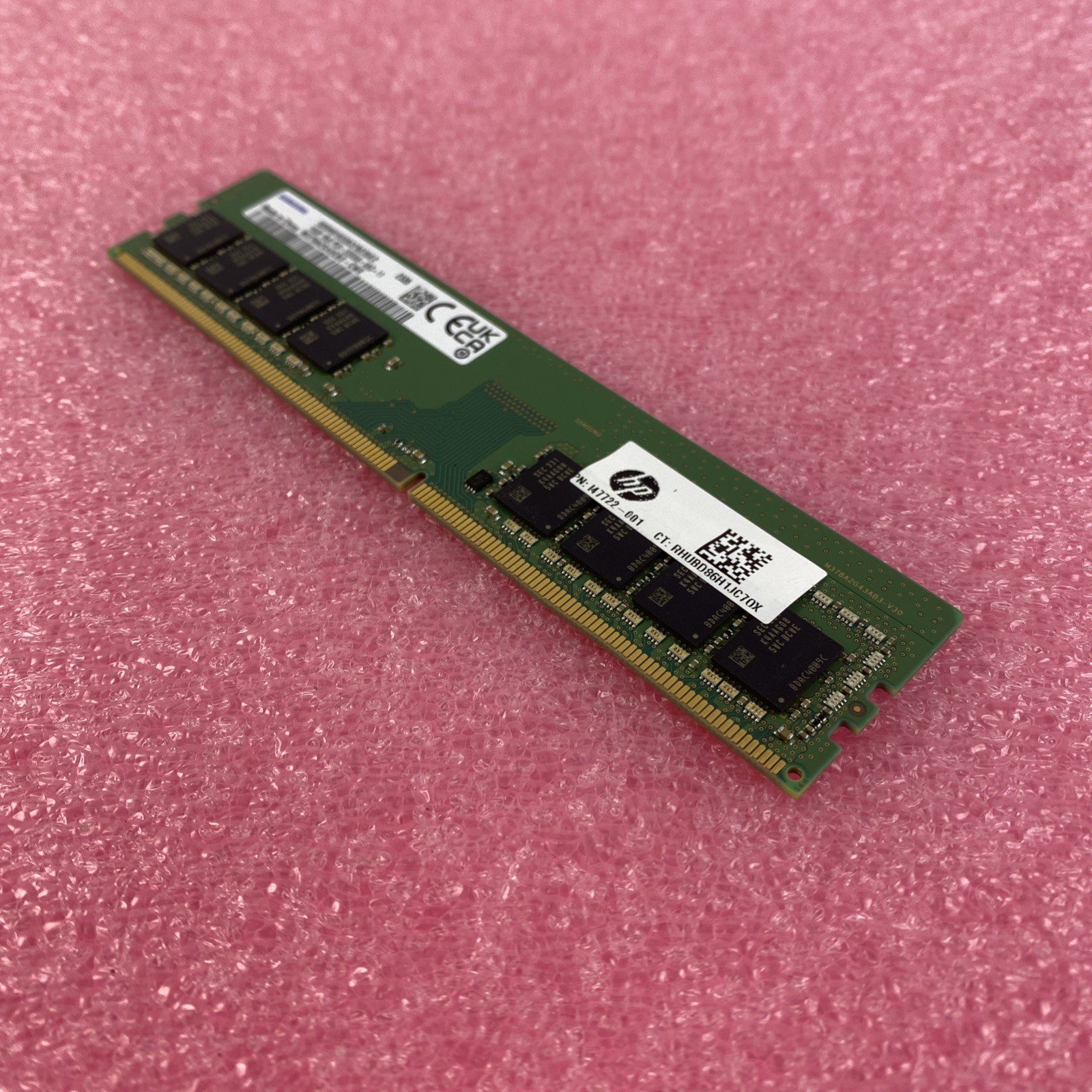 Samsung 16GB DDR4 1Rx8 PC4-3200AA Desktop Memory Ram M378A2G43CB3-CWE