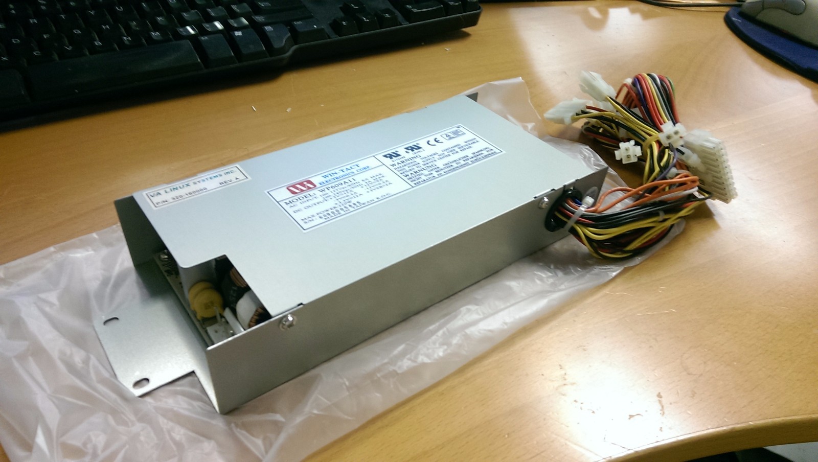 WIN TACT 1U Rack Server Low Profile ATX POWER SUPPLY 220W WP609A11 