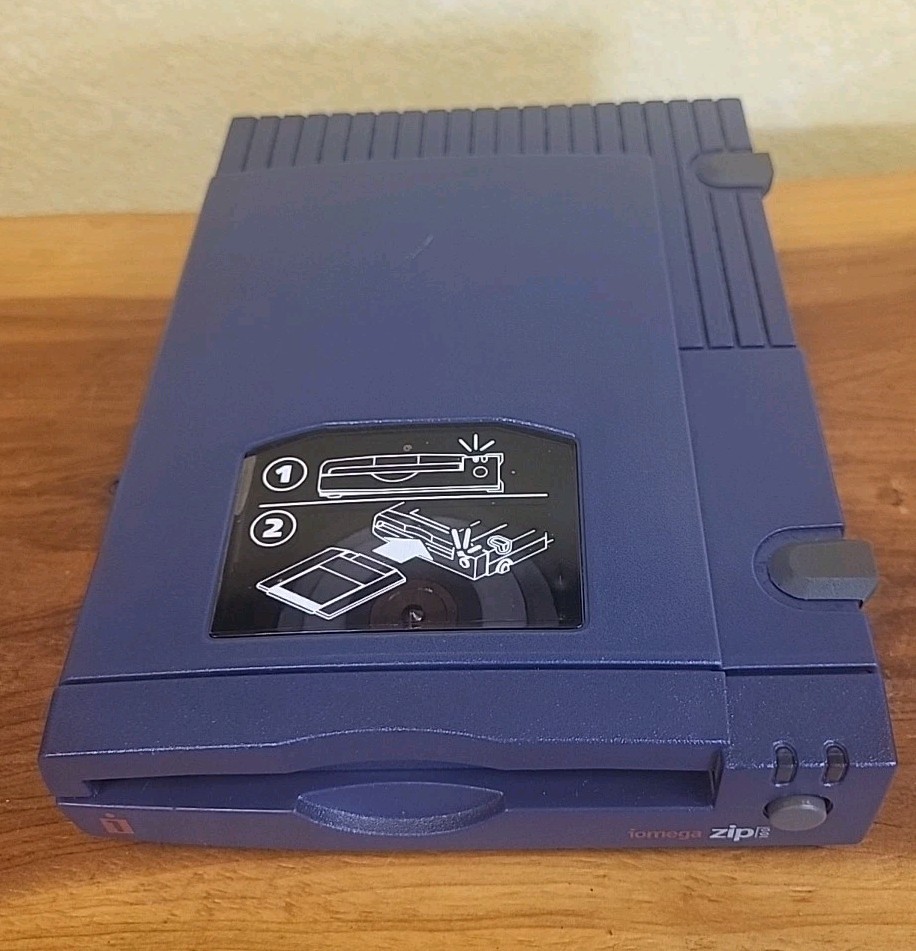 Iomega Zip Drive Z100S2 Blue  + AC 5v Adapter Tested
