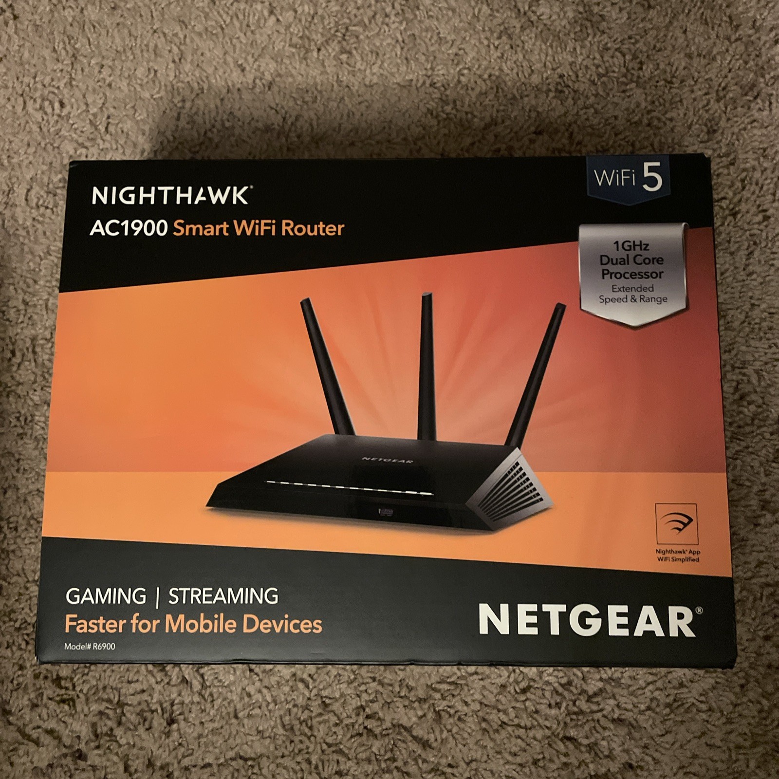 Netgear Smart Wi-Fi Router Nighthawk (R6900-200NAS) - AC1900 Gaming & Streaming