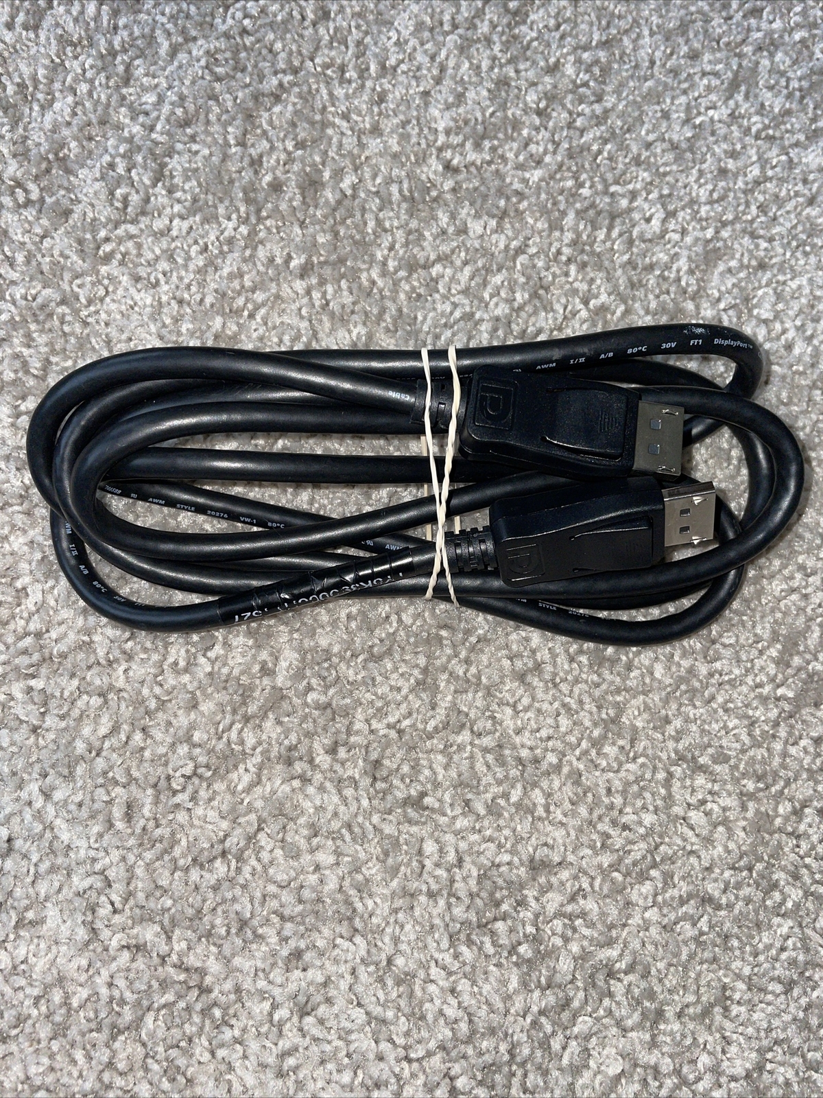 Hotron 5.5 Ft Display Port Cable E246588