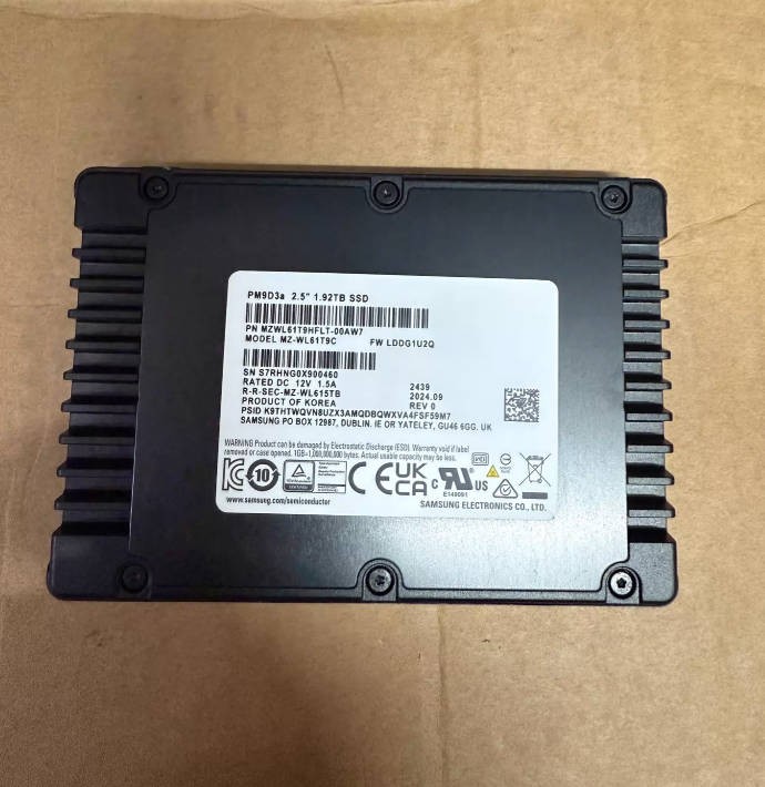 Samsung PM9D3a 1.92TB U.2 SSD PCIe 5.0 NVMe MZWL61T9HFLT-00AW7 MZ-WL61T9C 2.5
