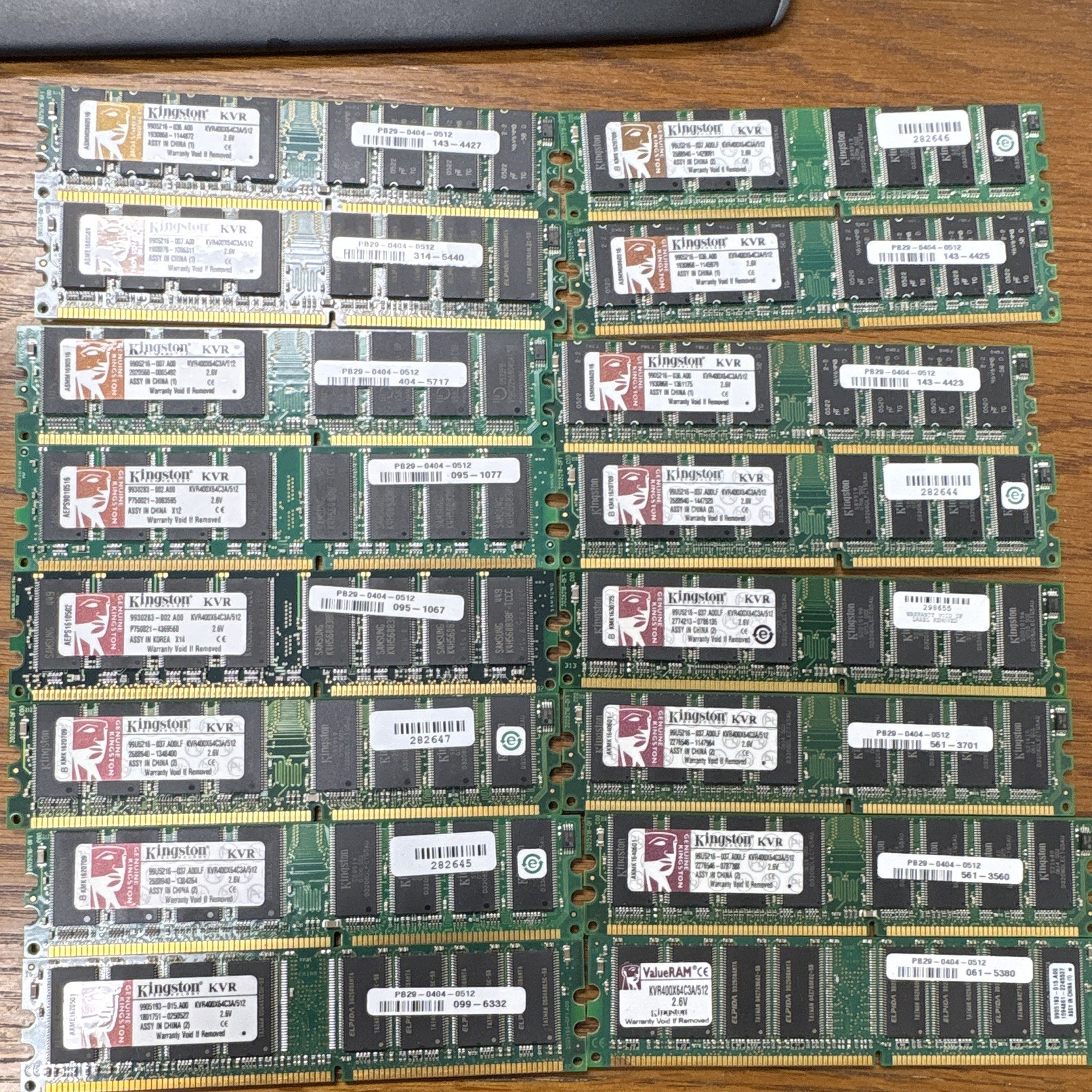 Kingston ValueRAM 512MB DDR SDRAM PC-3200 184-Pin DIMM KVR400X64C3A/512 16qty