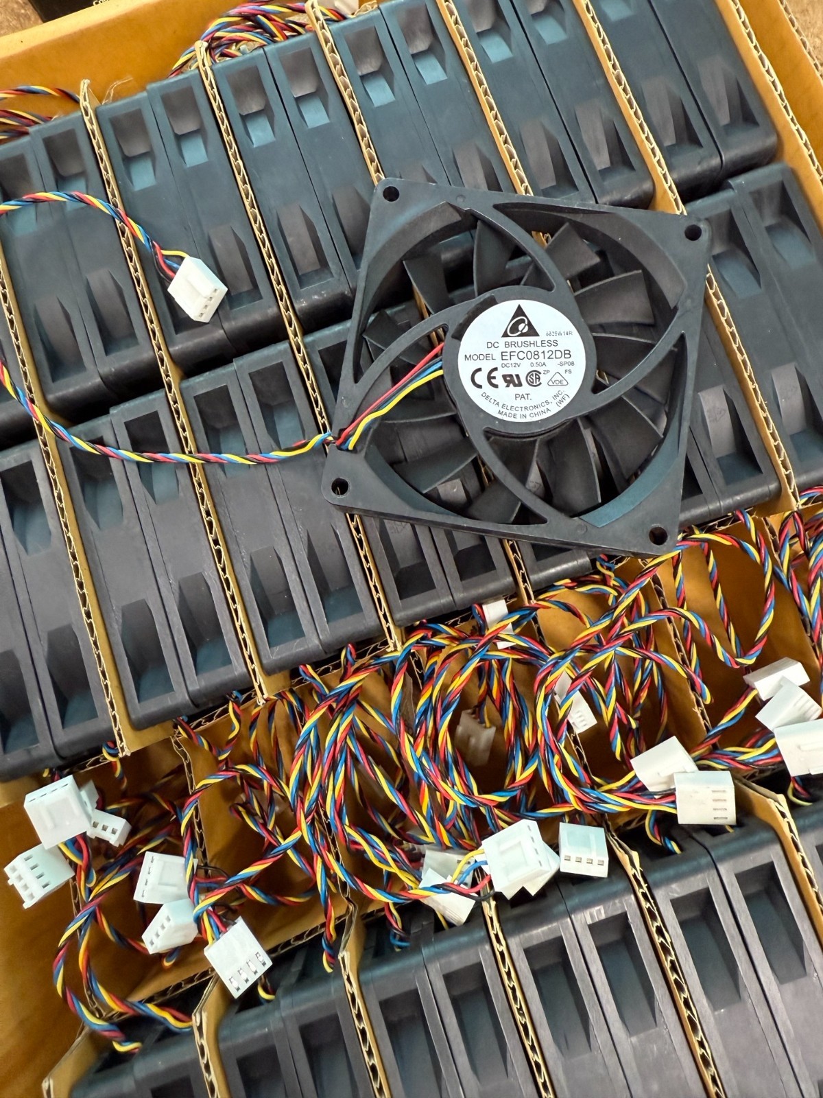 Delta EFC0812DB SP08 12V PWM 80x80x15MM DC Fan 4-PIN Plug