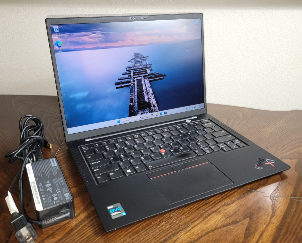Lenovo ThinkPad X1 Carbon Gen 9 14" Intel Core i5-1135G7 16GB RAM Touchscreen