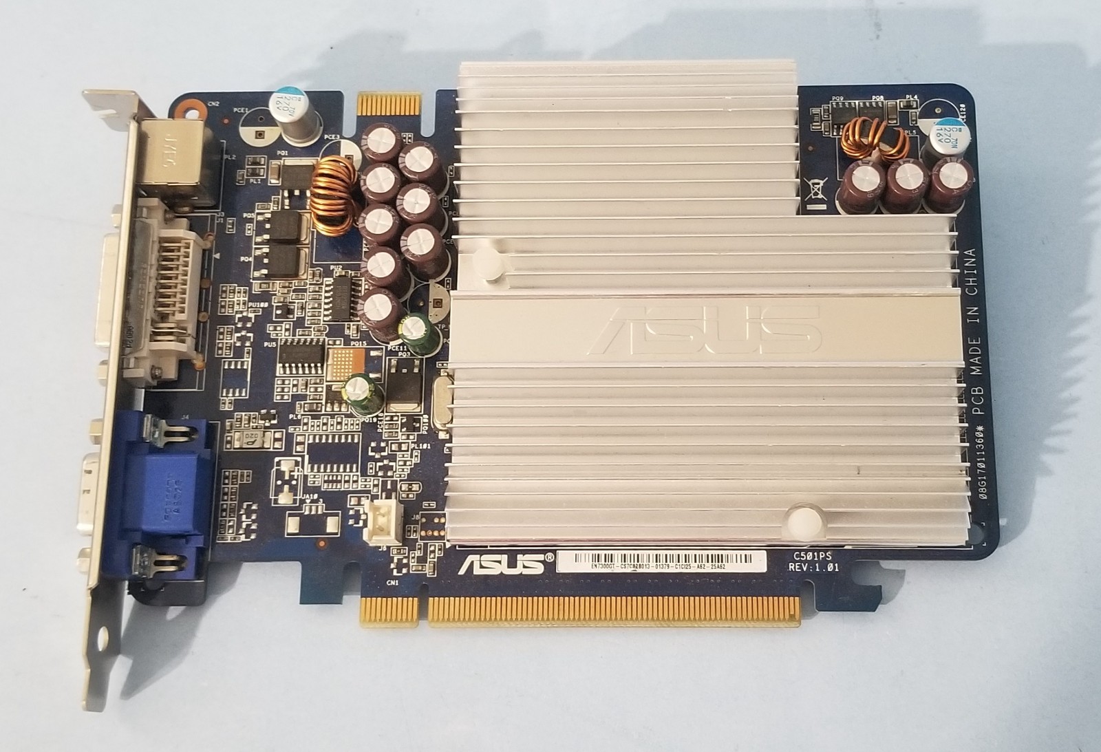 ASUS EN7300GT SILENT/HTD/256M/A Graphics Card