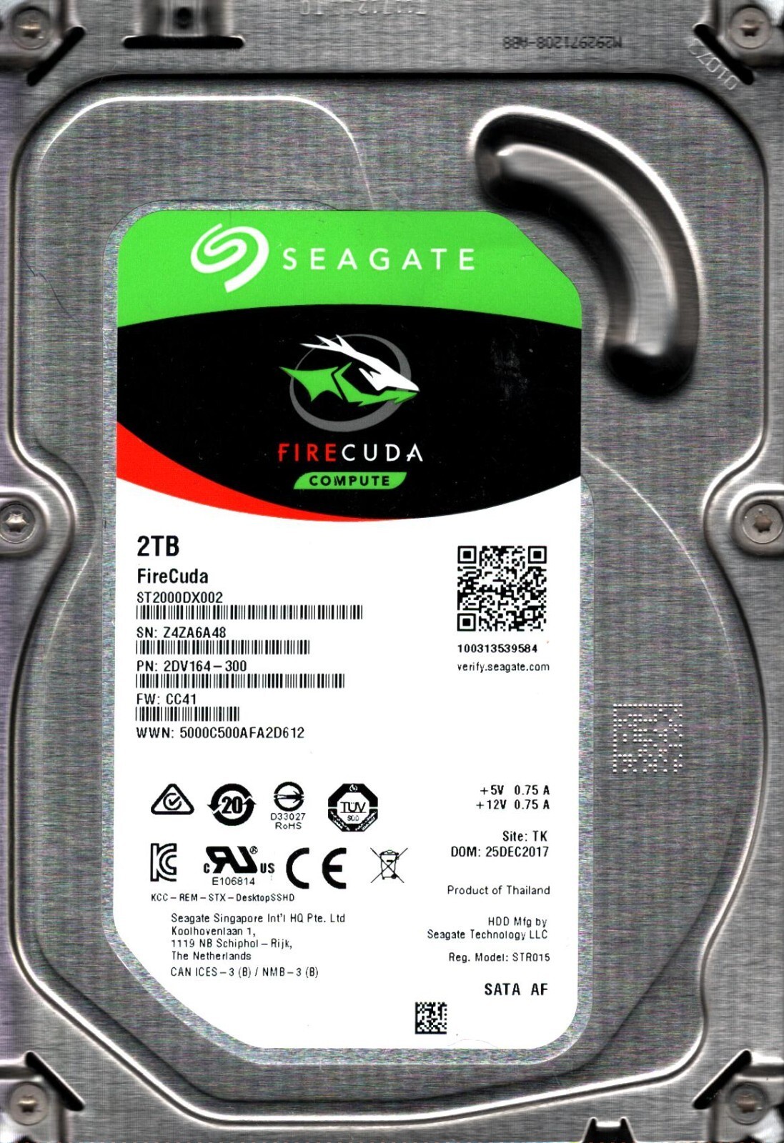 ST2000DX002 P/N: 2DV164-300 F/W: CC41 S/N: Z4ZA TK 2TB DEC 2017 THAILAND SEAGATE