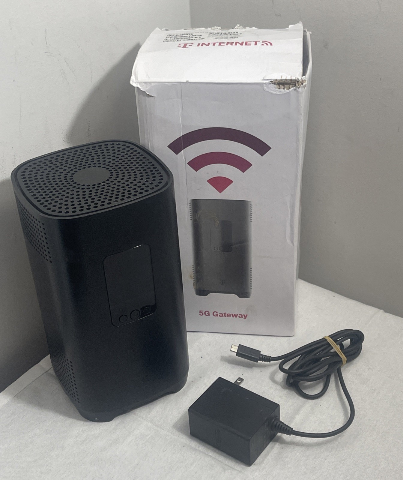 T-Mobile FAST 5688W Router Internet Gateway 5G Wi-Fi 6 (with Power Cord) Replace