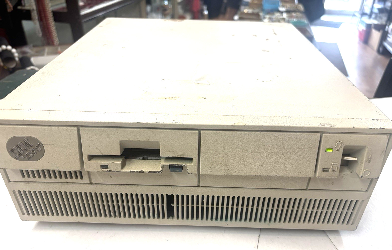 Vintage Retro Computer IBM PS 2 Personal System 2 Model 70 386 8570