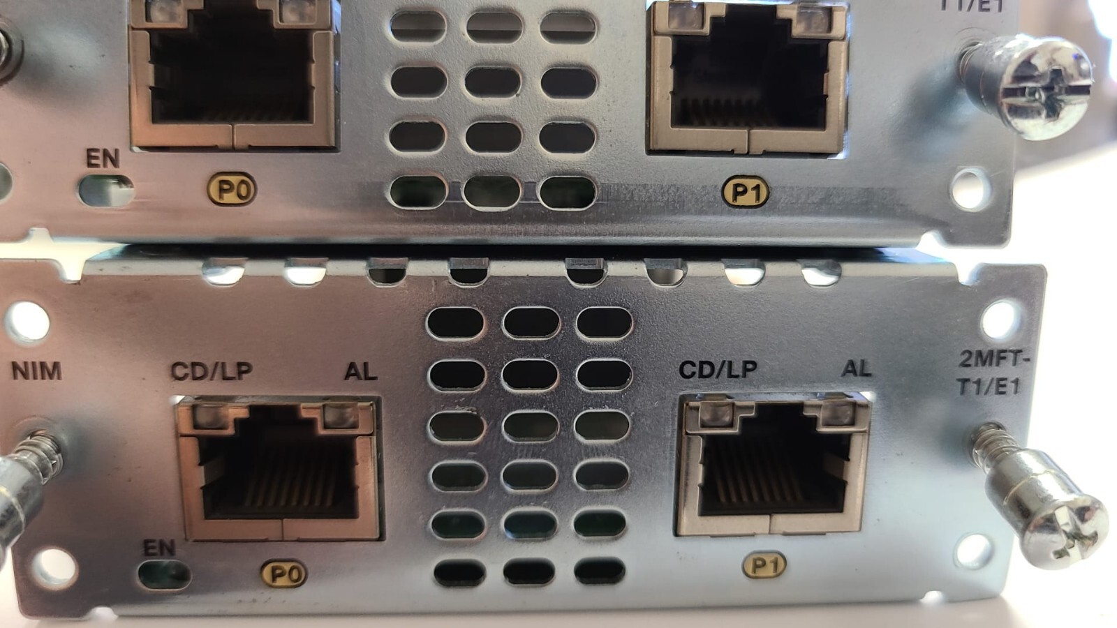 TESTED Cisco NIM-2MFT-T1/E1  2-Port Voice/WAN Interface Card NIM delivery 2-7 d