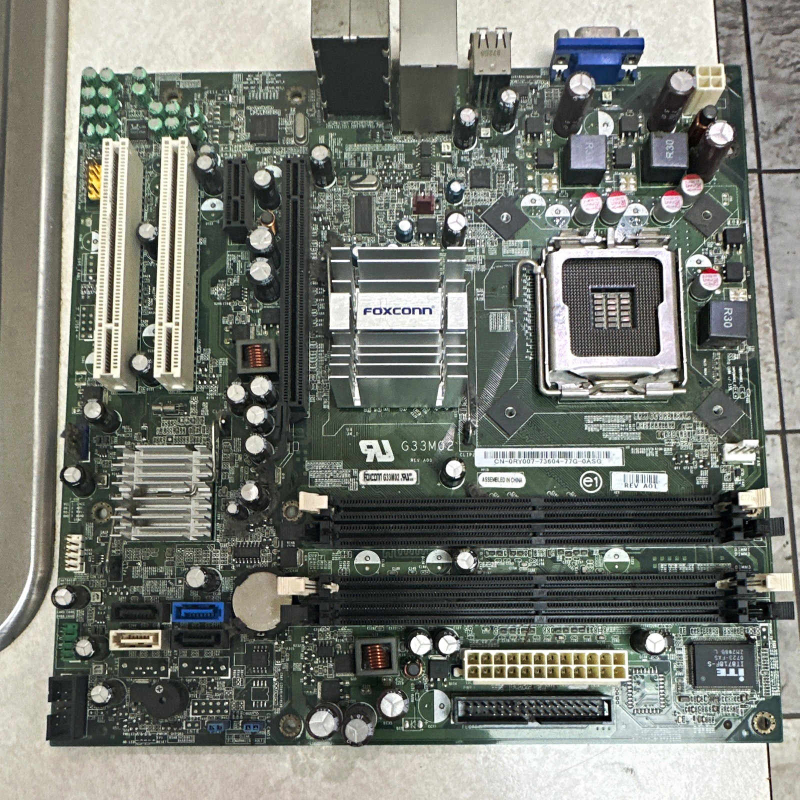 Foxconn G33M02 MicroATX LGA775 DDR2 4-Slot Motherboard VGA Ethernet