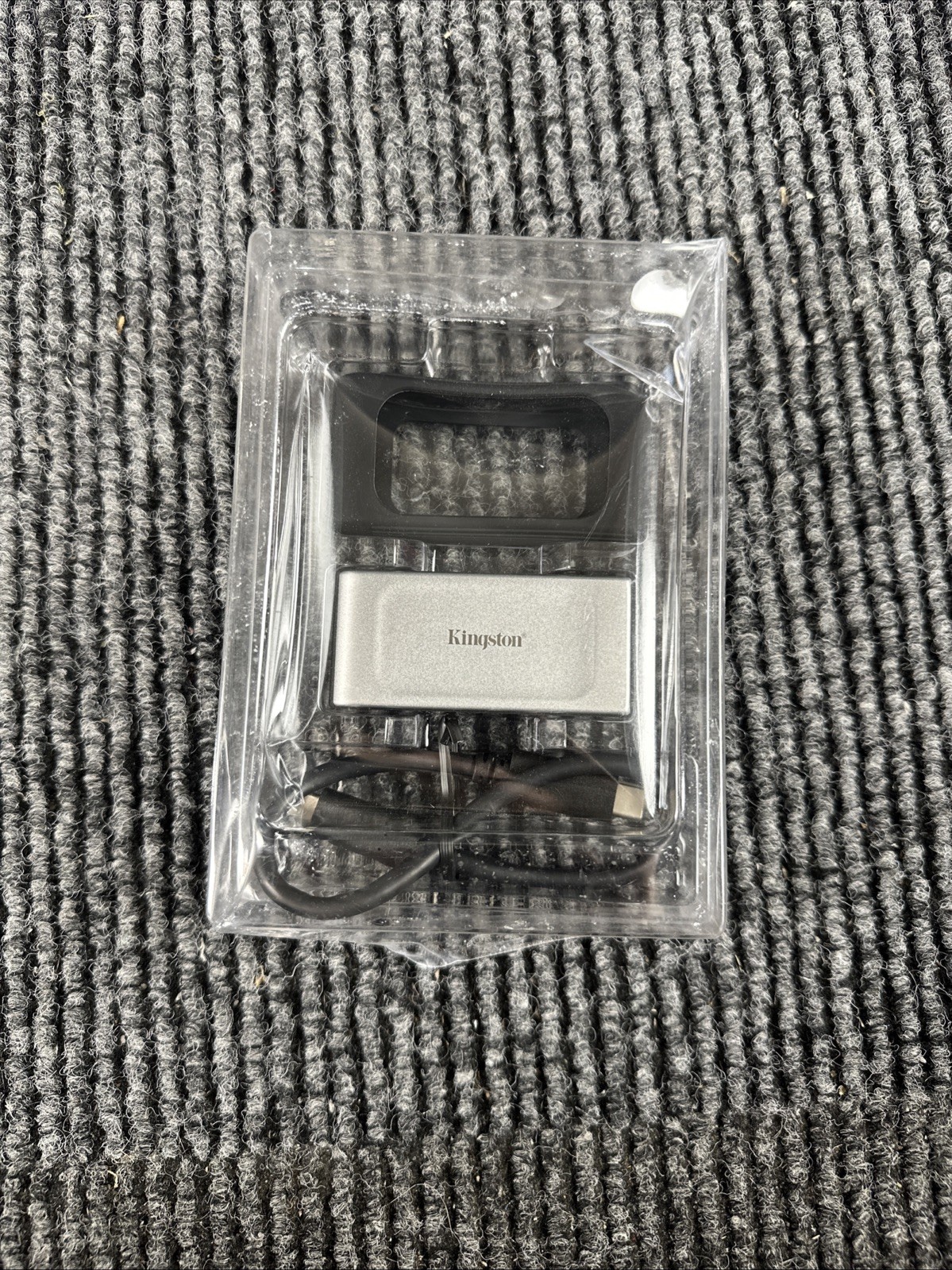 Kingston XS2000 500GB USB-C Portable External SSD (SXS2000/500G)