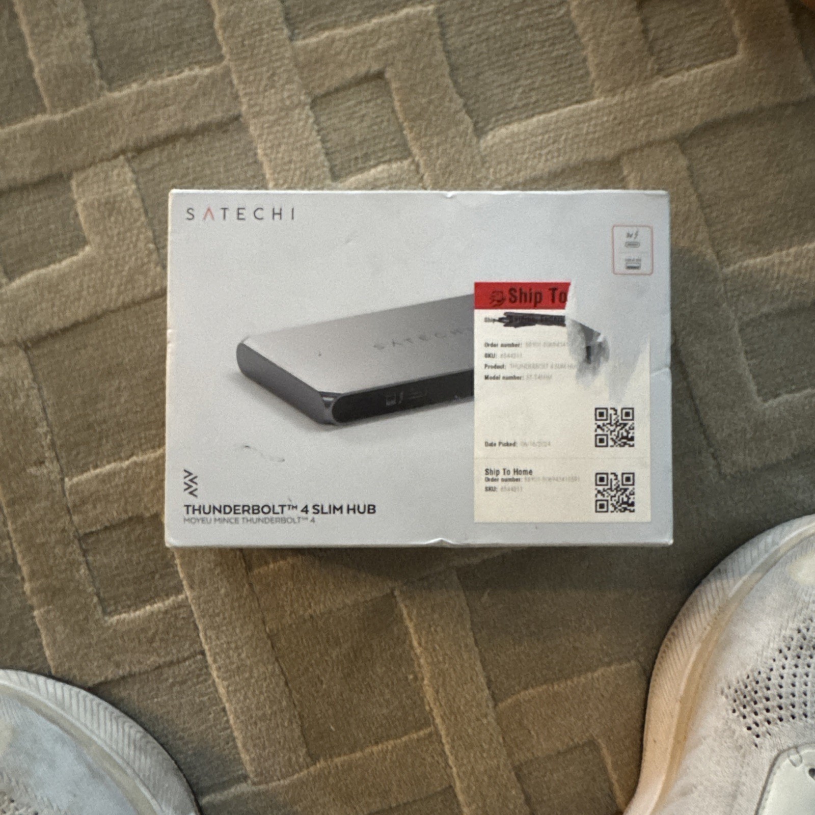 Satechi Thunderbolt 4 Slim Hub - Model: ST-T4SHM