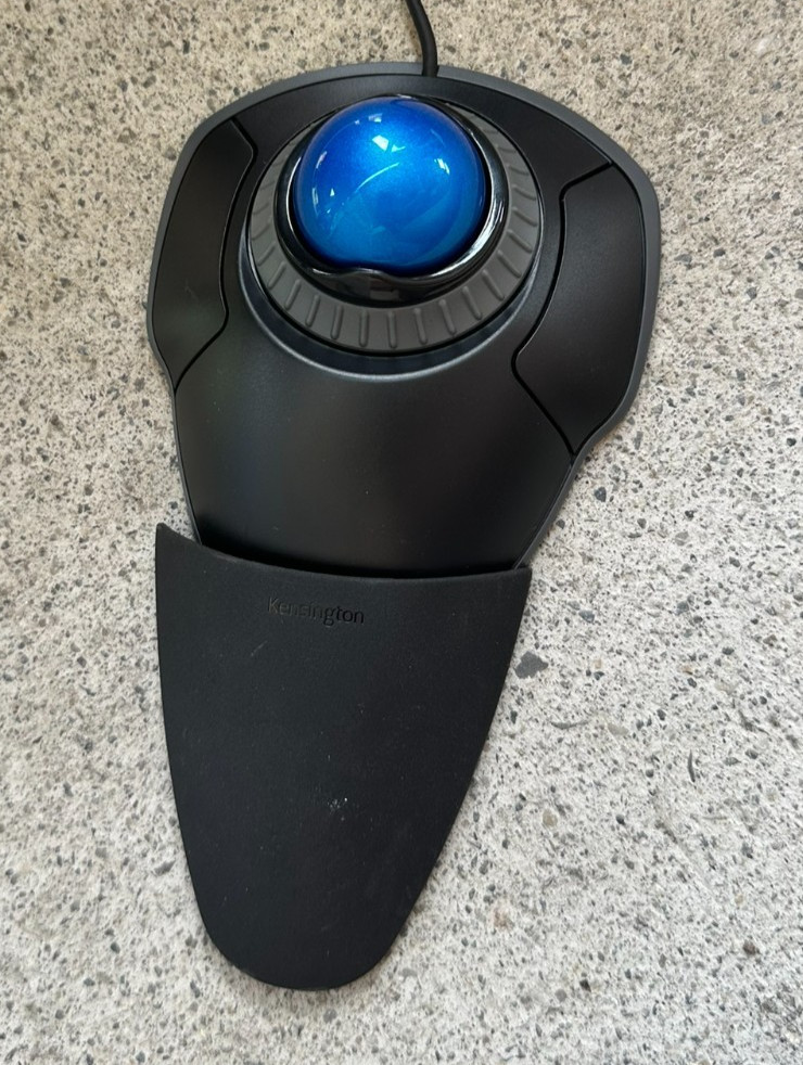 Kensington Orbit Wired Trackball Mouse with Scroll Ring Black/Blue K72337US