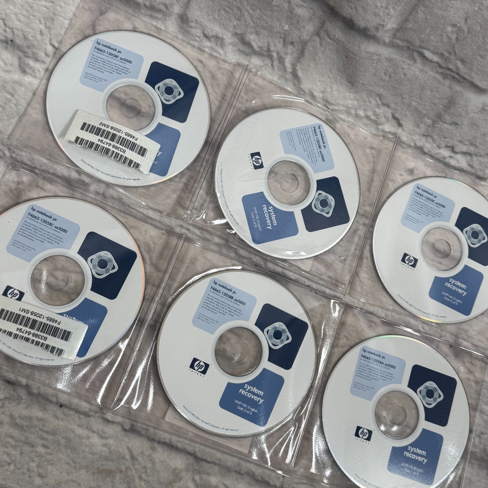 2002 HP Notebook PC System Recovery Discs 1-6 WXP HE English F4665-12058E ze5000